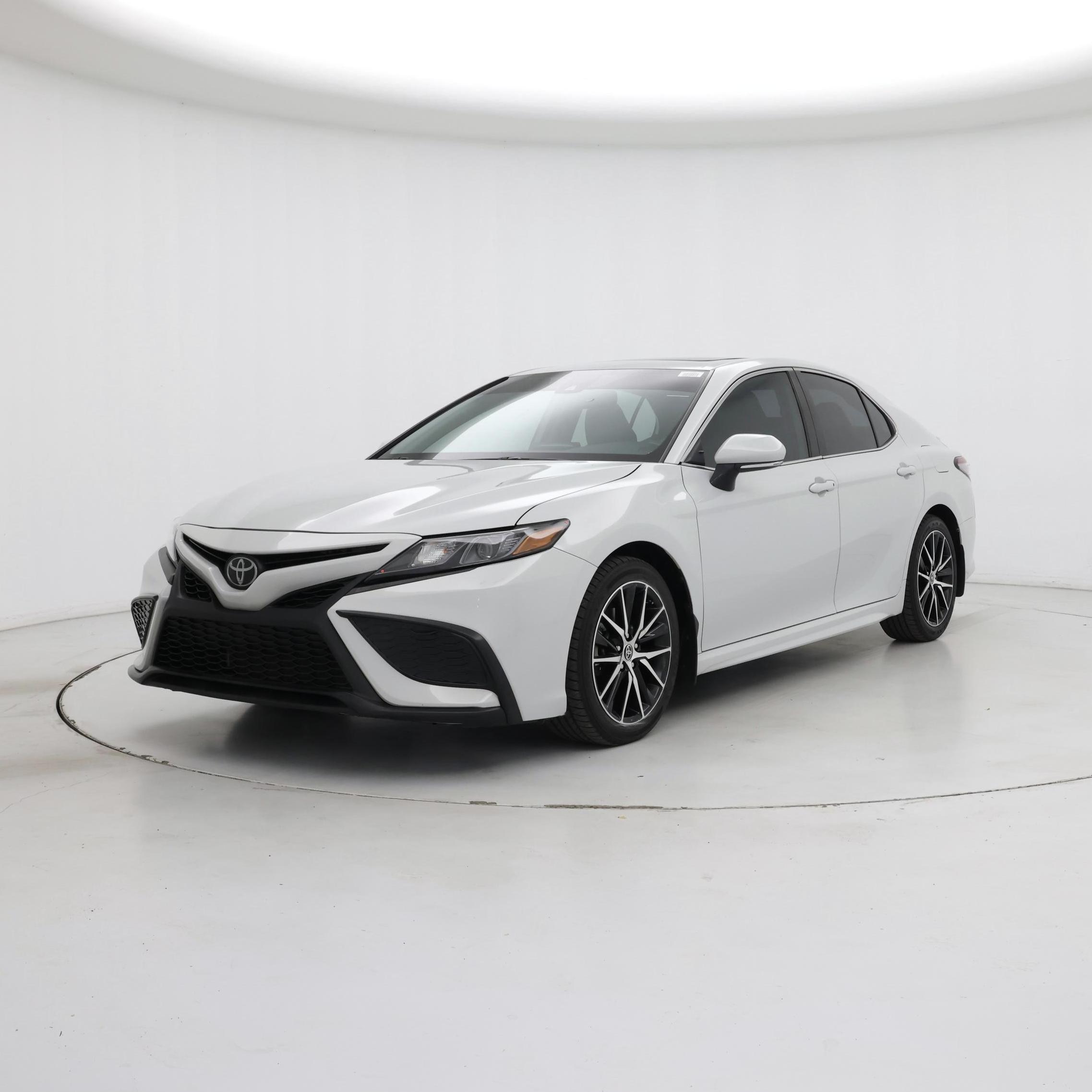 Thumbnail: 2023 Toyota Camry - 4