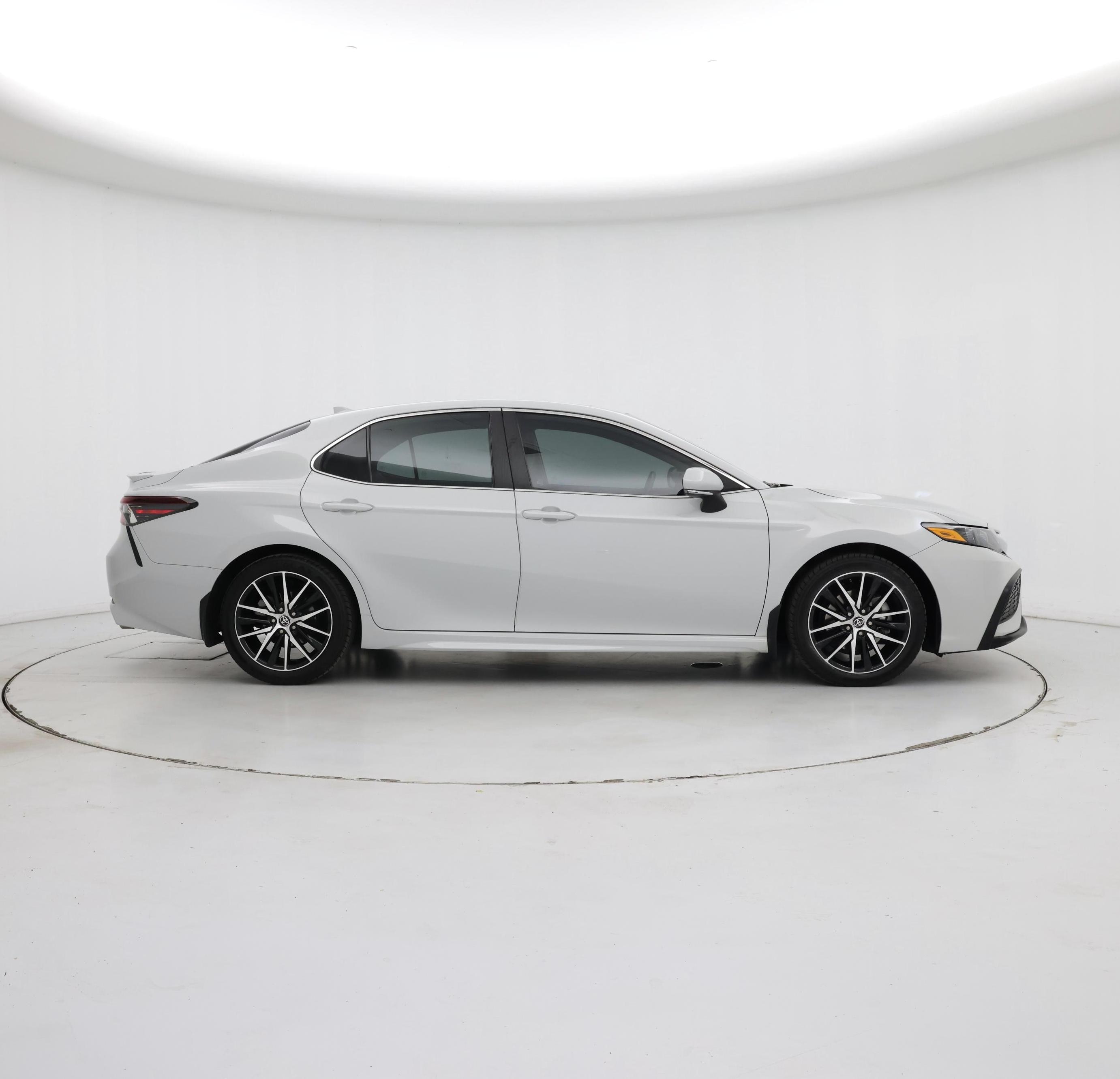 Thumbnail: 2023 Toyota Camry - 7