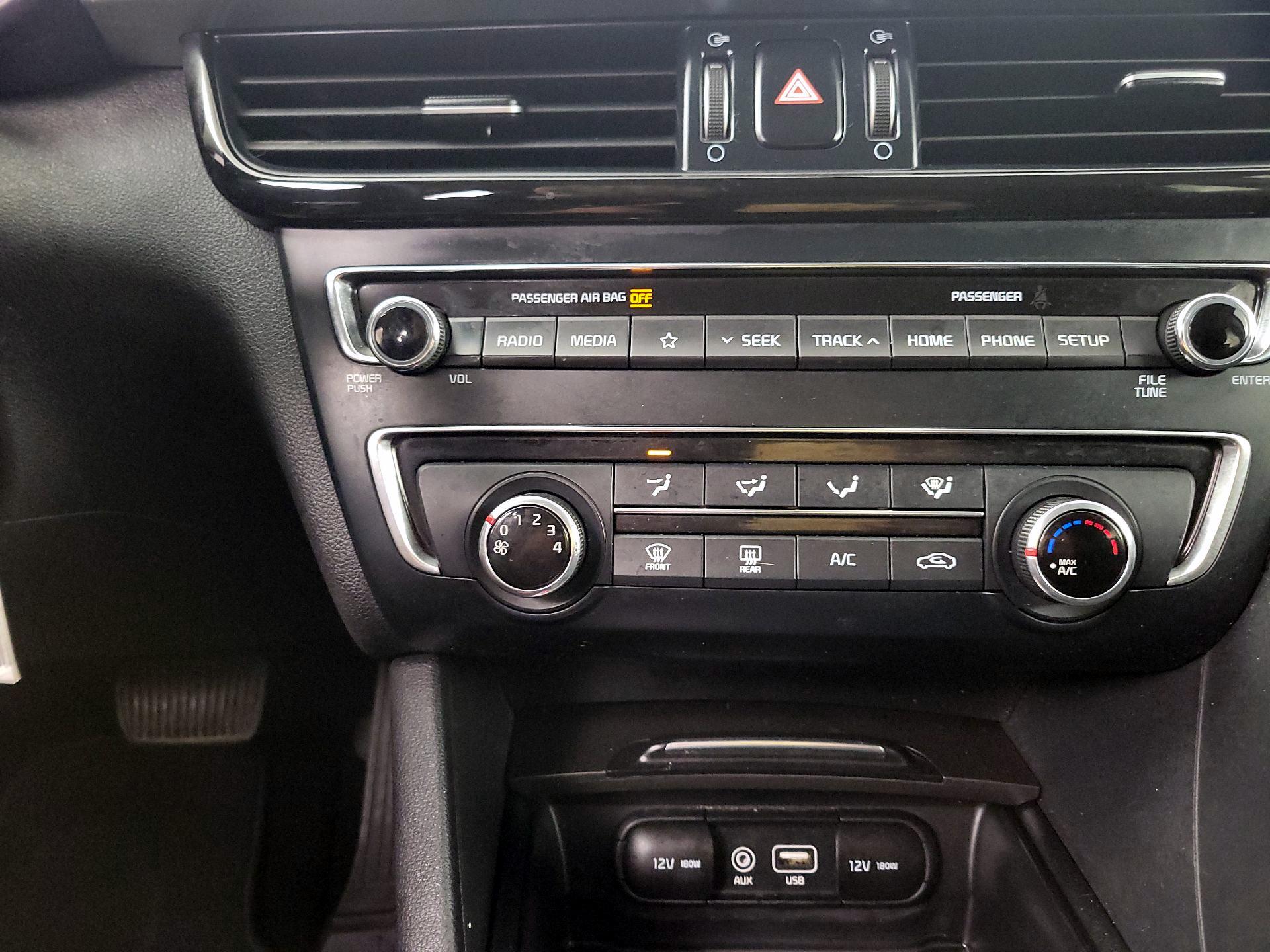 Thumbnail: 2020 Kia Optima - 16