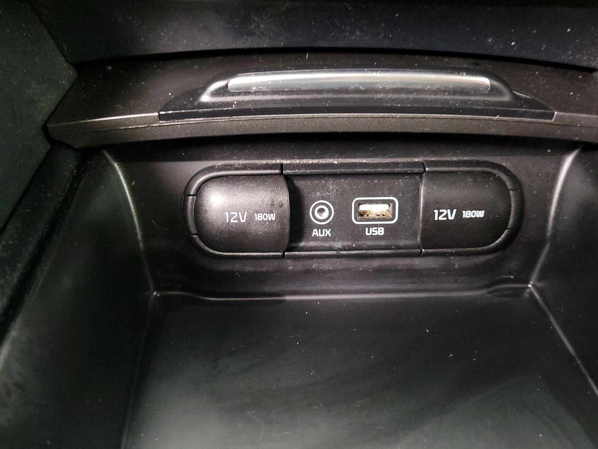 Thumbnail: 2020 Kia Optima - 18