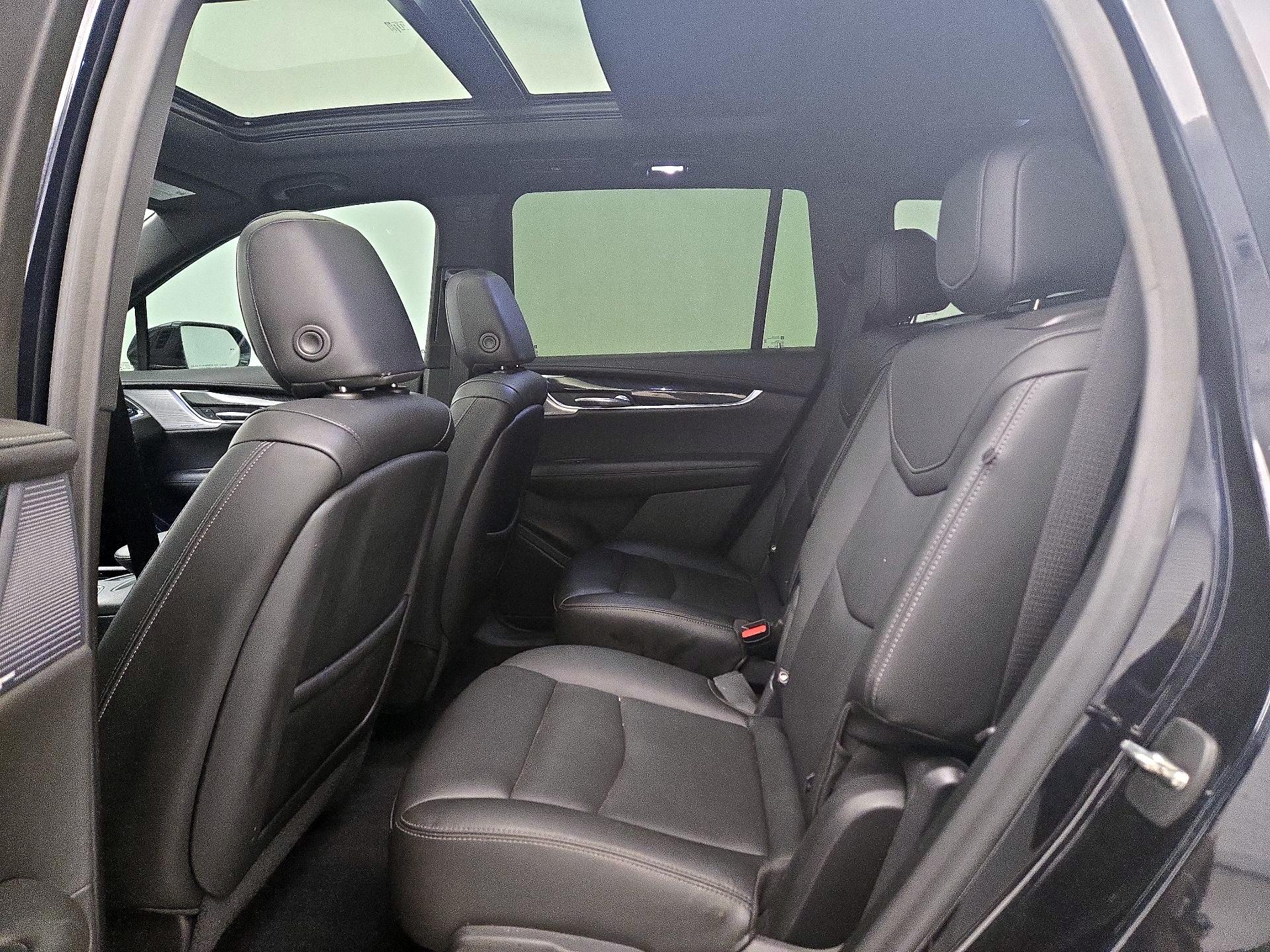 Thumbnail: 2021 Cadillac XT6 - 20