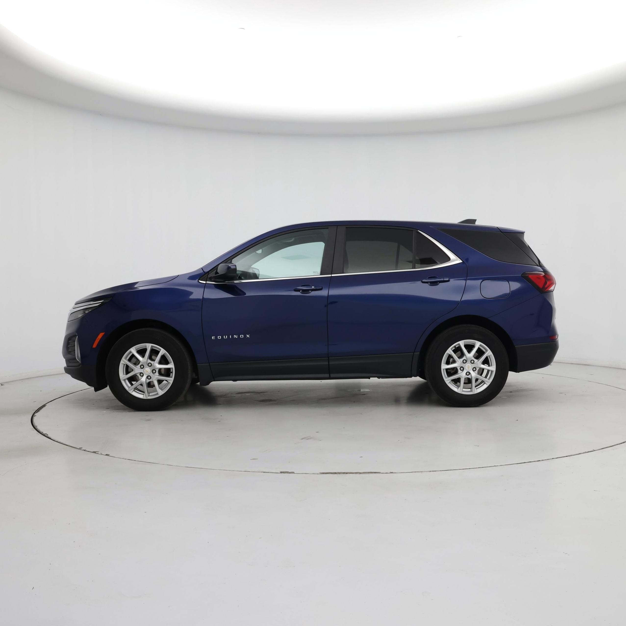 Thumbnail: 2023 Chevrolet Equinox - 3