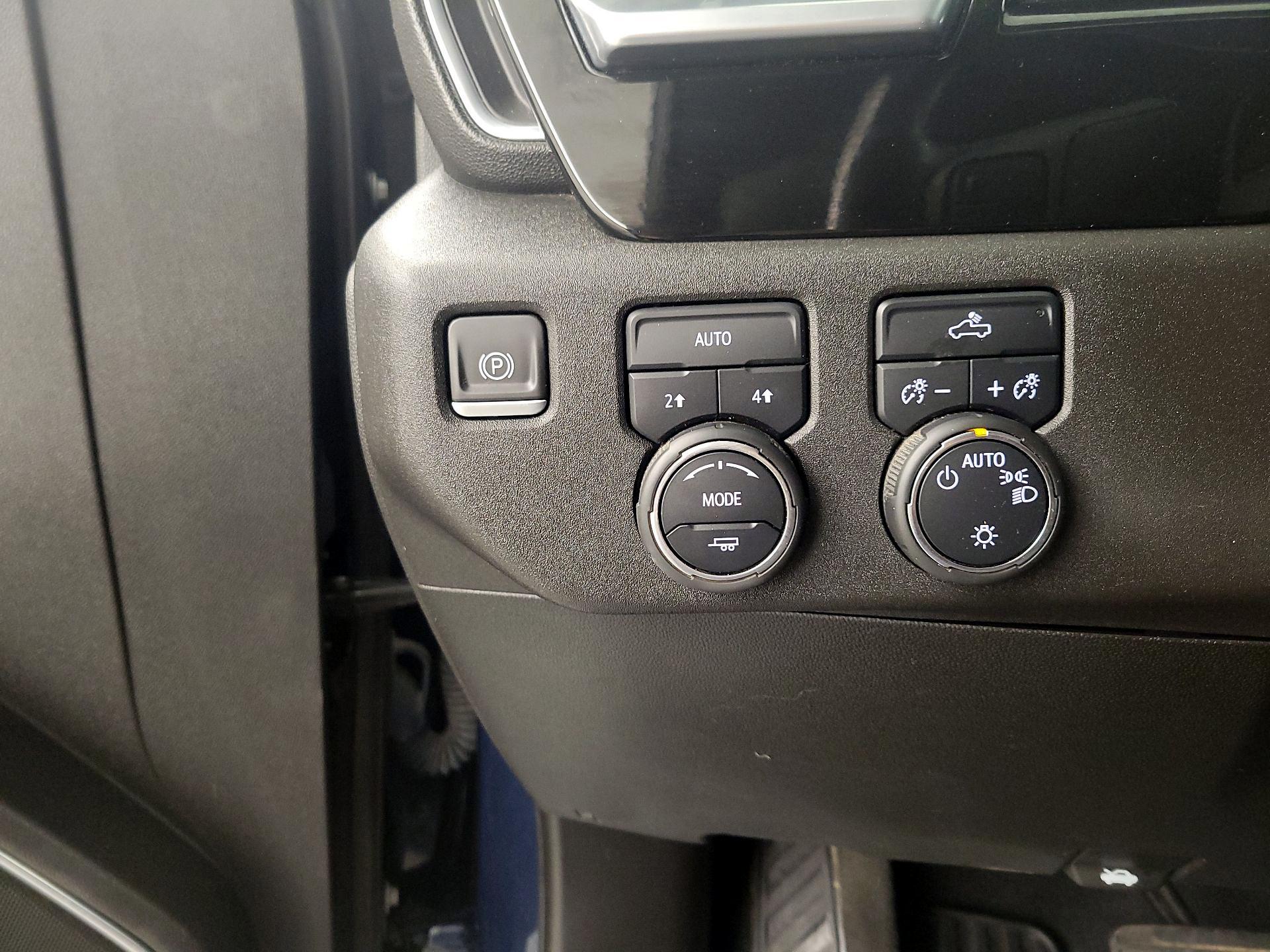 Thumbnail: 2022 Chevrolet Silverado 1500 - 13