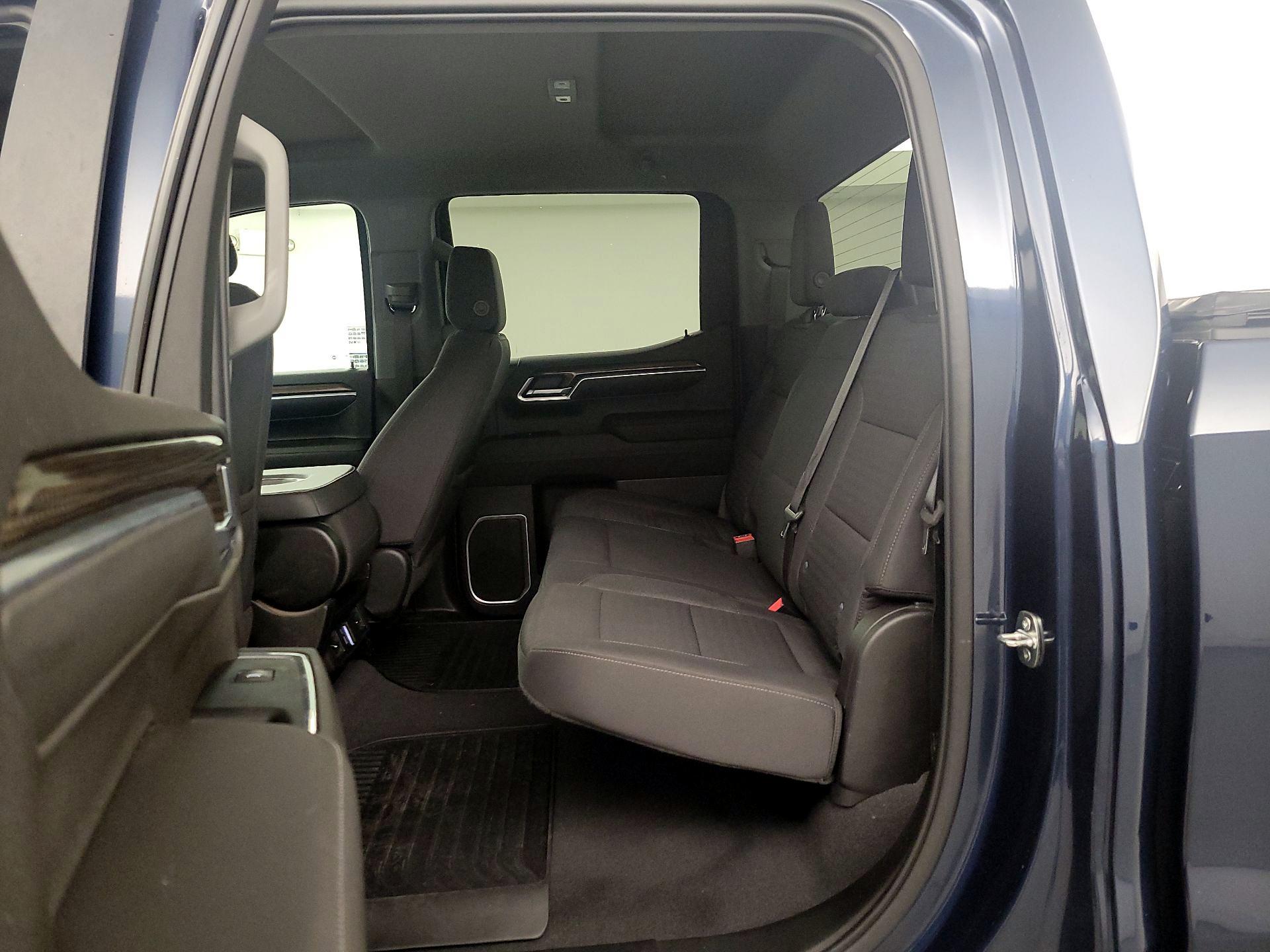 Thumbnail: 2022 Chevrolet Silverado 1500 - 19