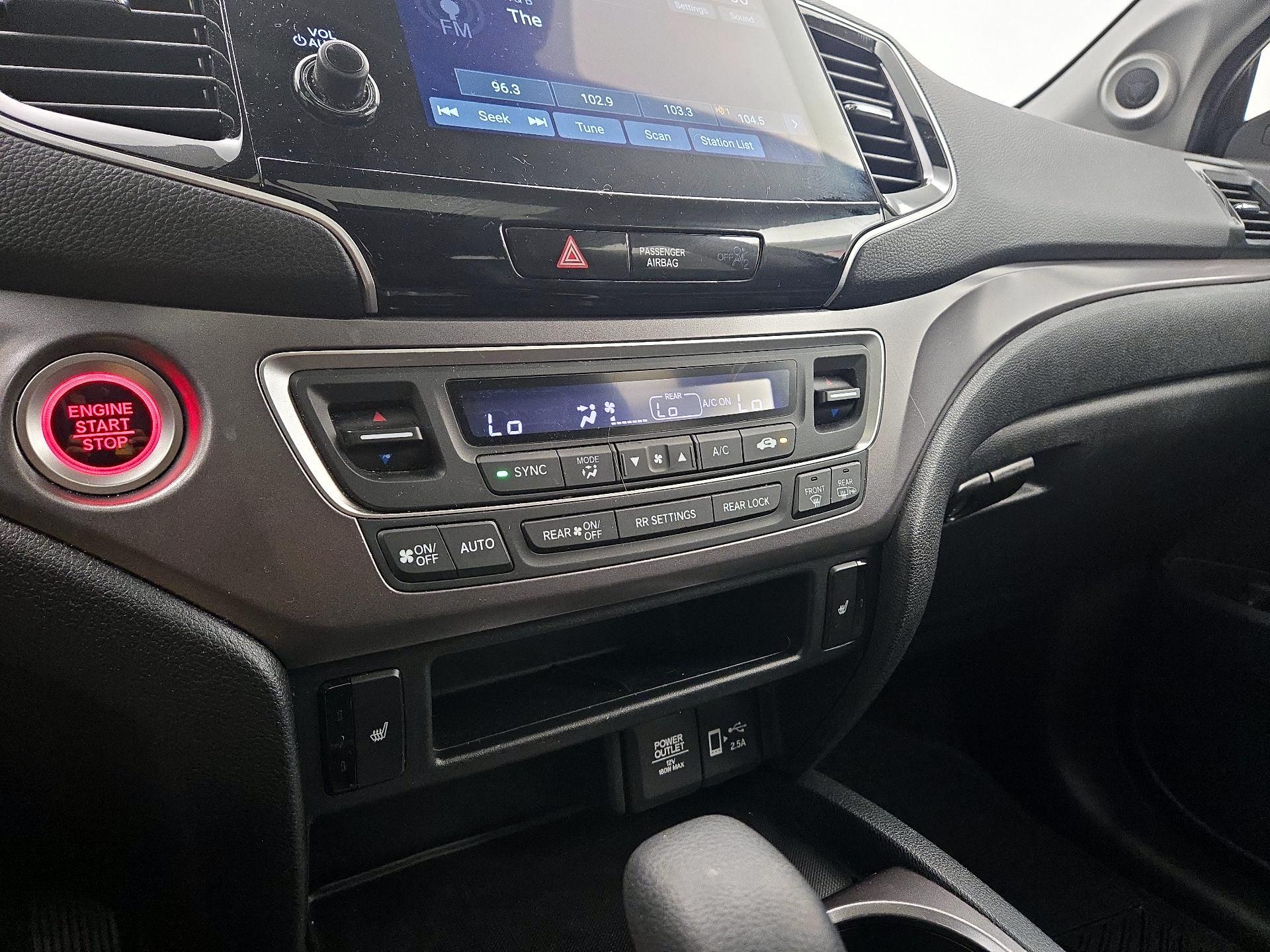 Thumbnail: 2020 Honda Pilot - 16