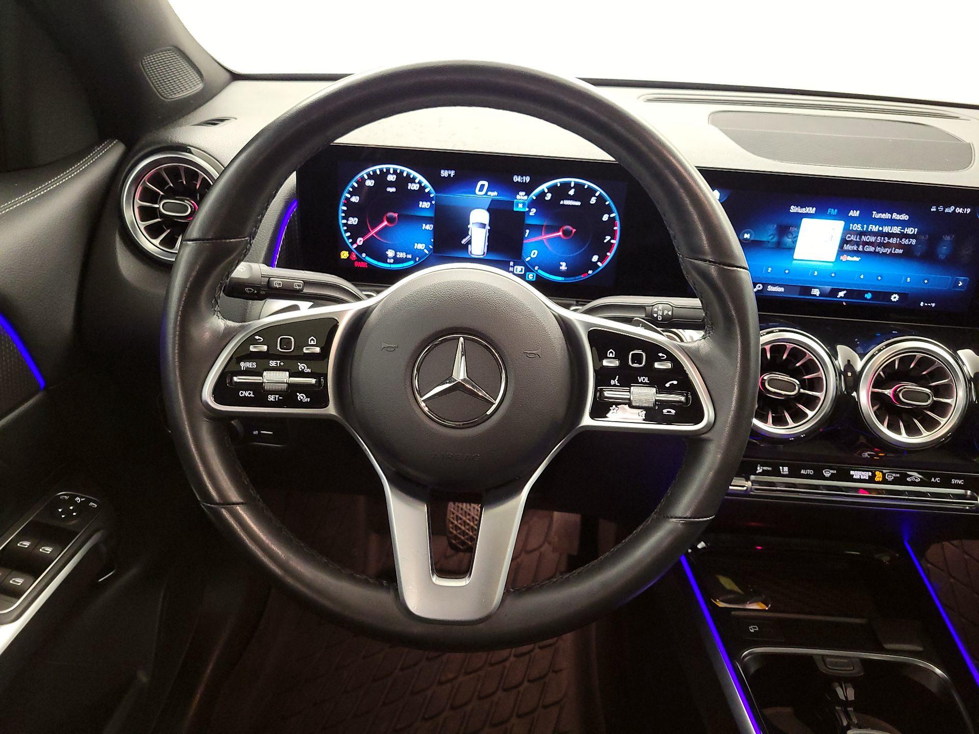 Thumbnail: 2023 Mercedes-Benz GLB - 10