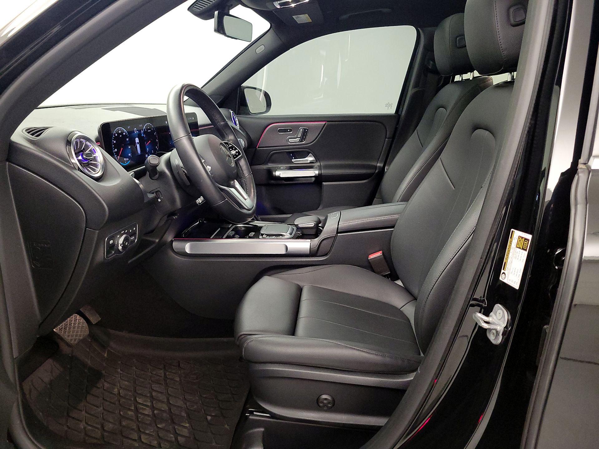 Thumbnail: 2023 Mercedes-Benz GLB - 11