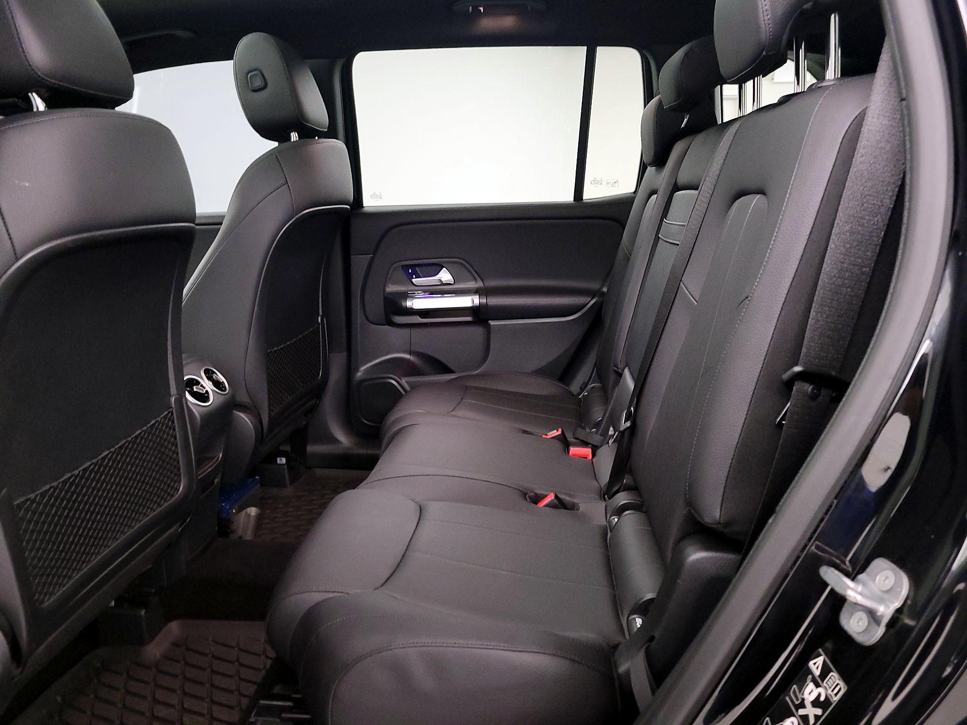 Thumbnail: 2023 Mercedes-Benz GLB - 20