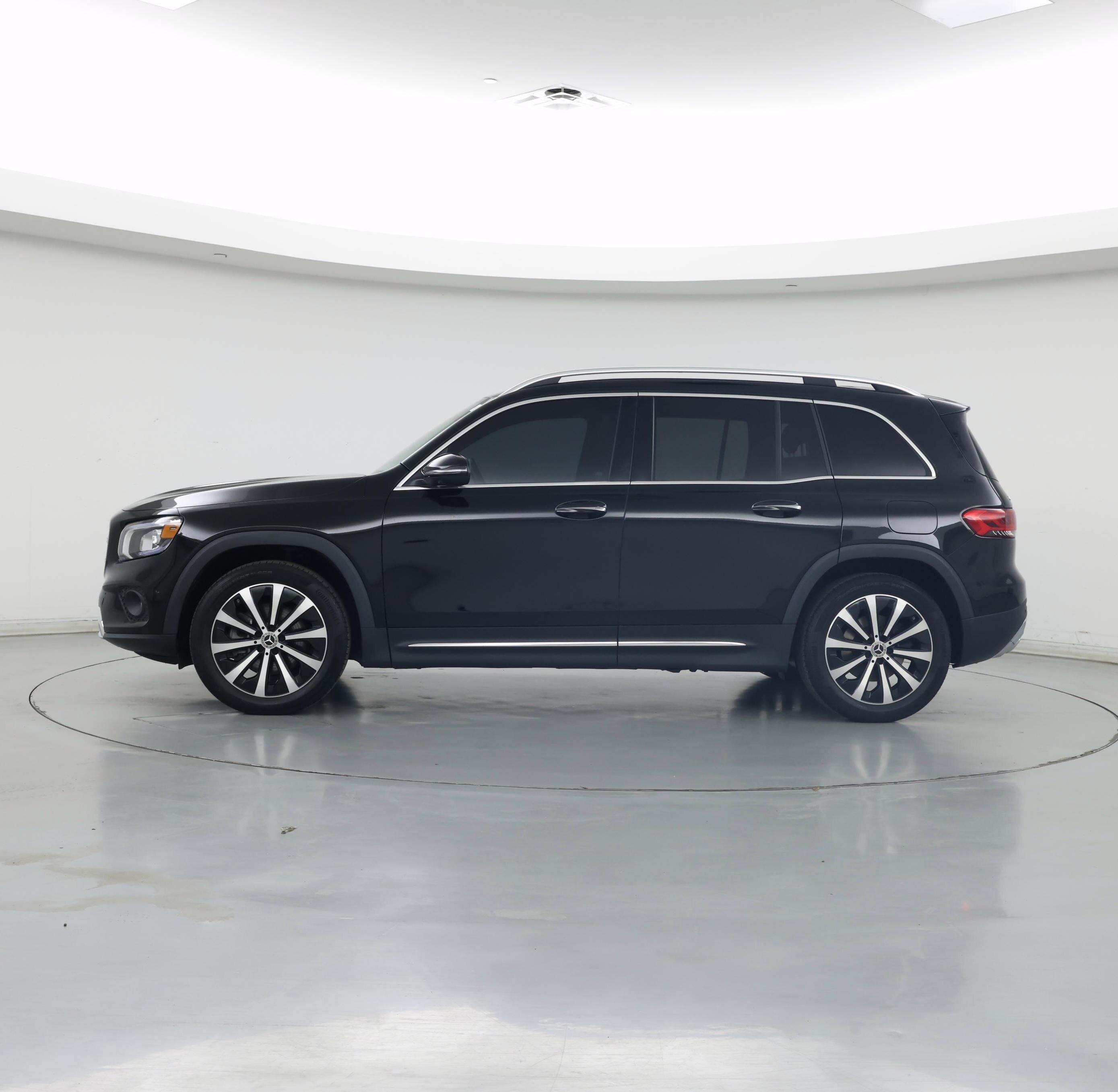 Thumbnail: 2023 Mercedes-Benz GLB - 3