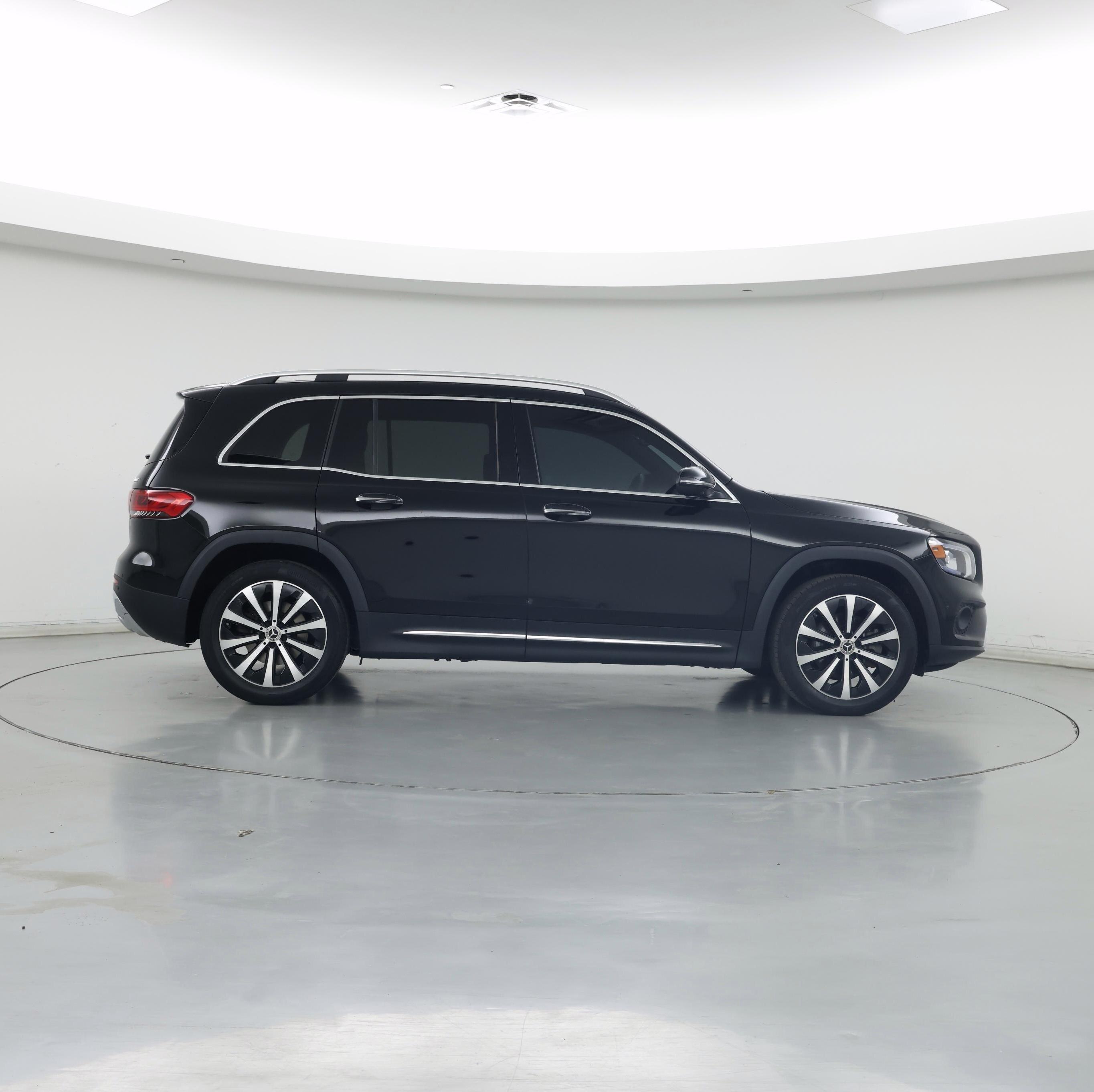 Thumbnail: 2023 Mercedes-Benz GLB - 7