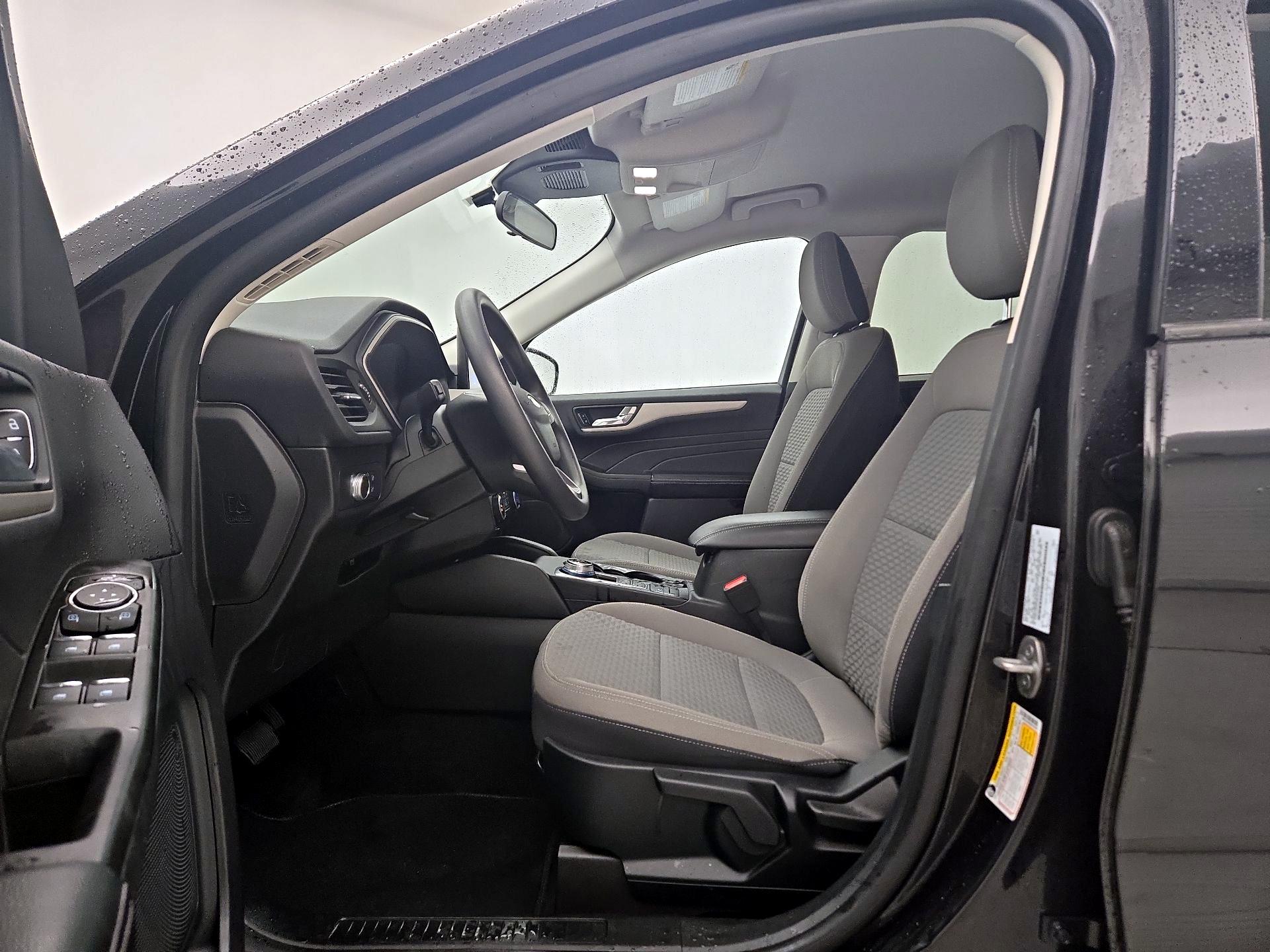 Thumbnail: 2021 Ford Escape - 11