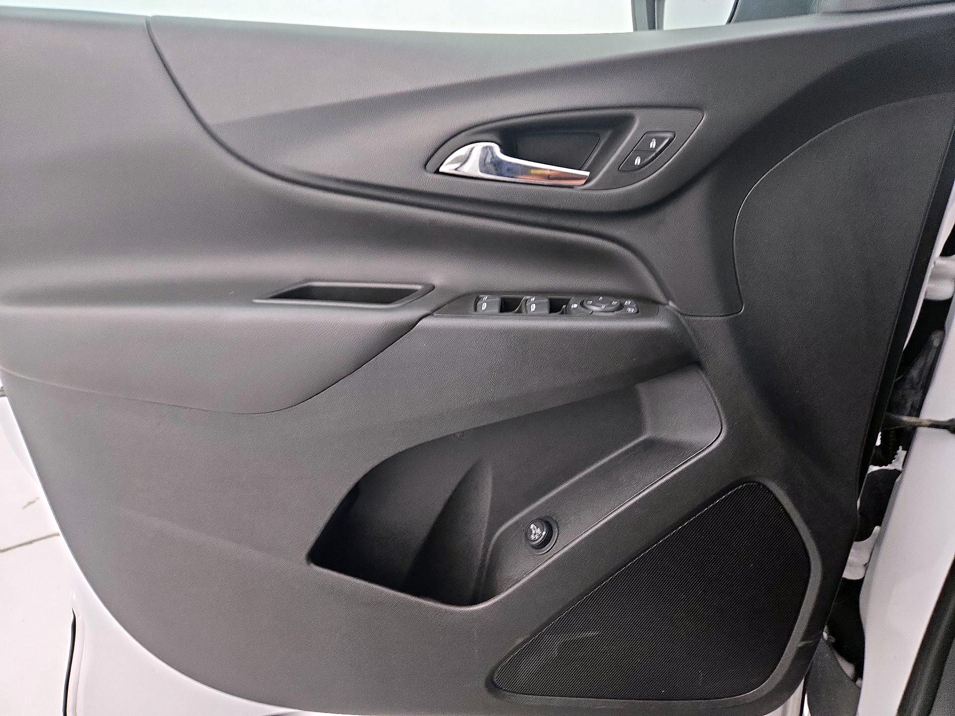 Thumbnail: 2022 Chevrolet Equinox - 12
