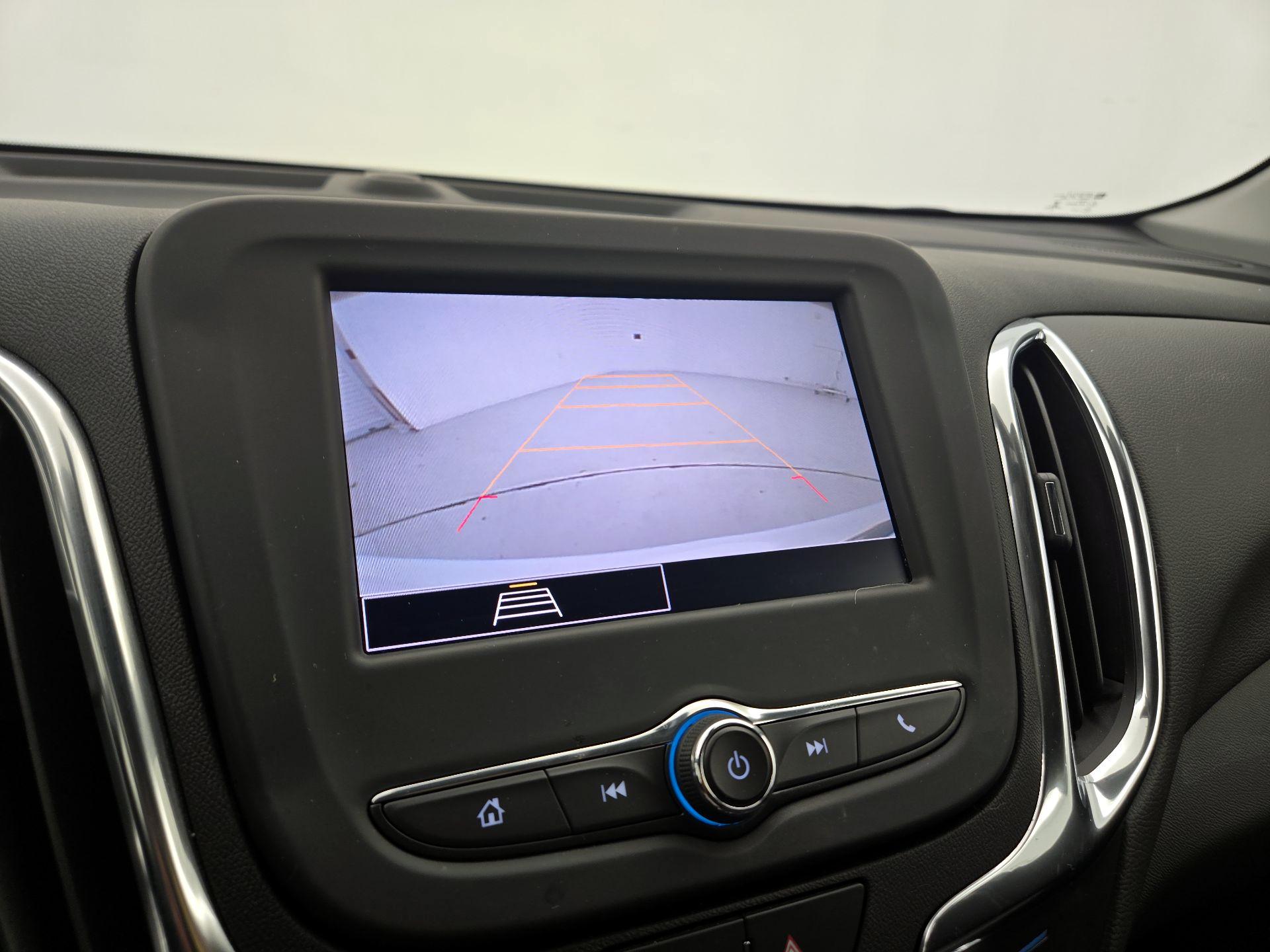Thumbnail: 2022 Chevrolet Equinox - 14