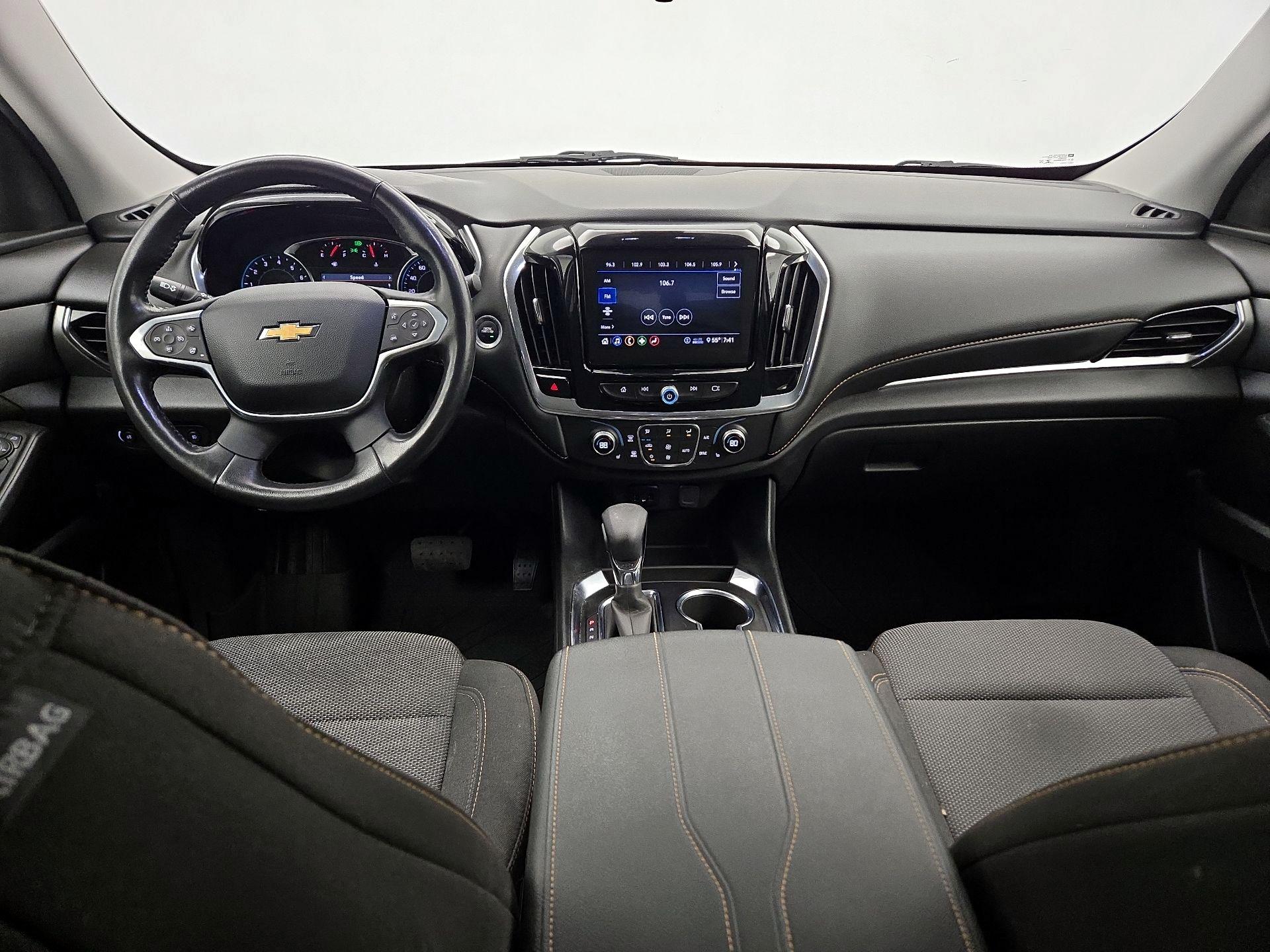 Thumbnail: 2021 Chevrolet Traverse - 9