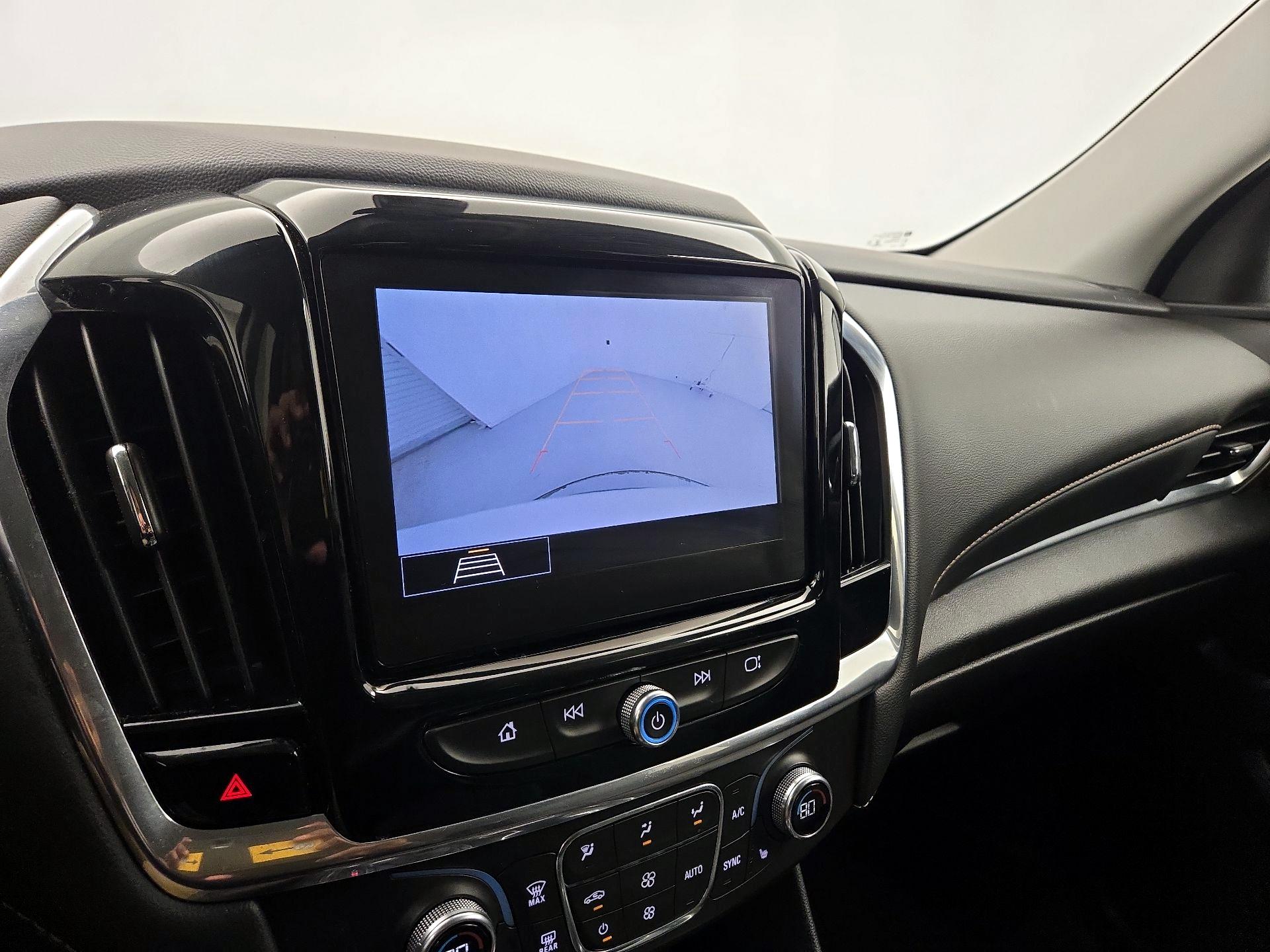 Thumbnail: 2021 Chevrolet Traverse - 14