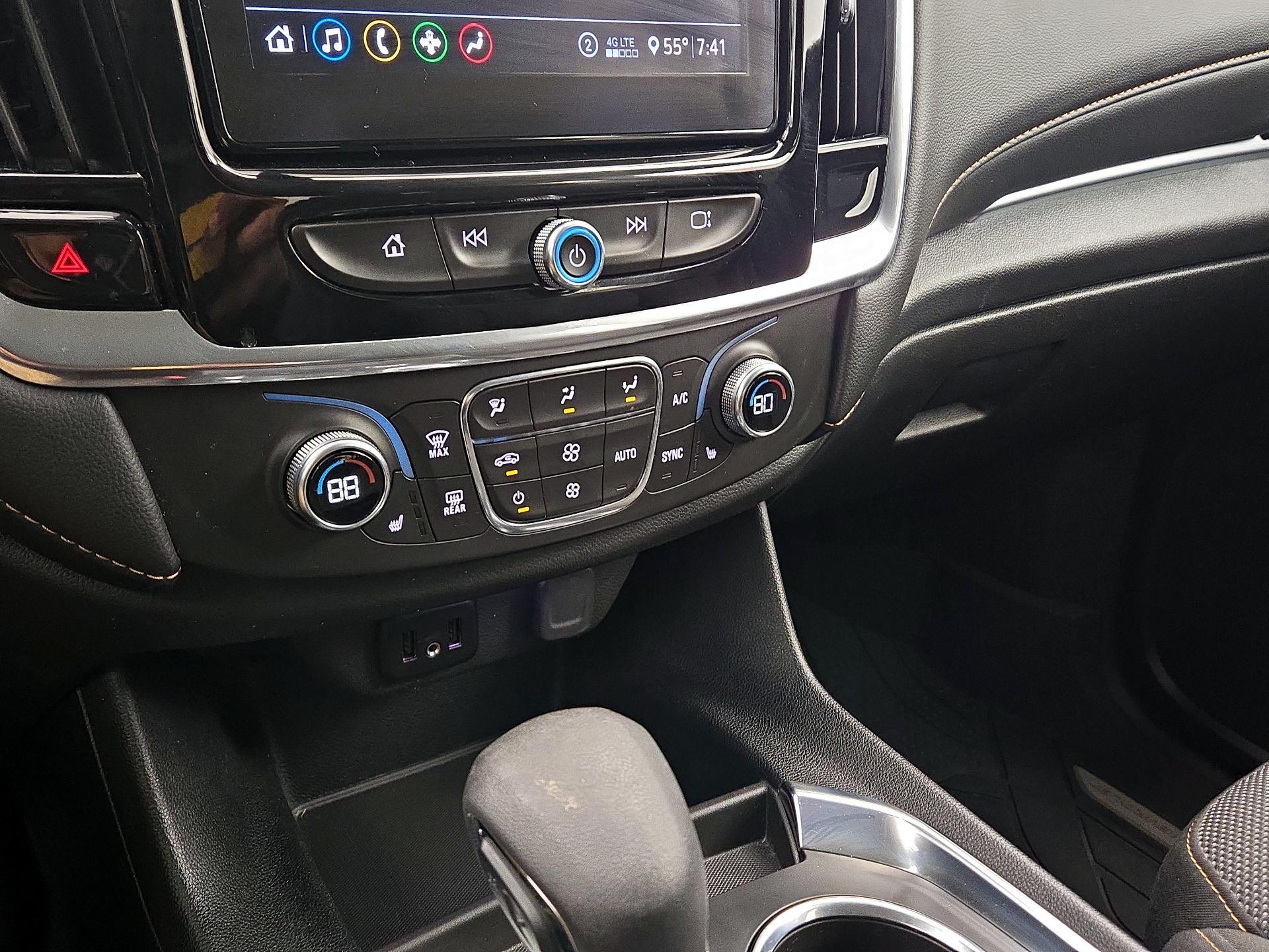 Thumbnail: 2021 Chevrolet Traverse - 16