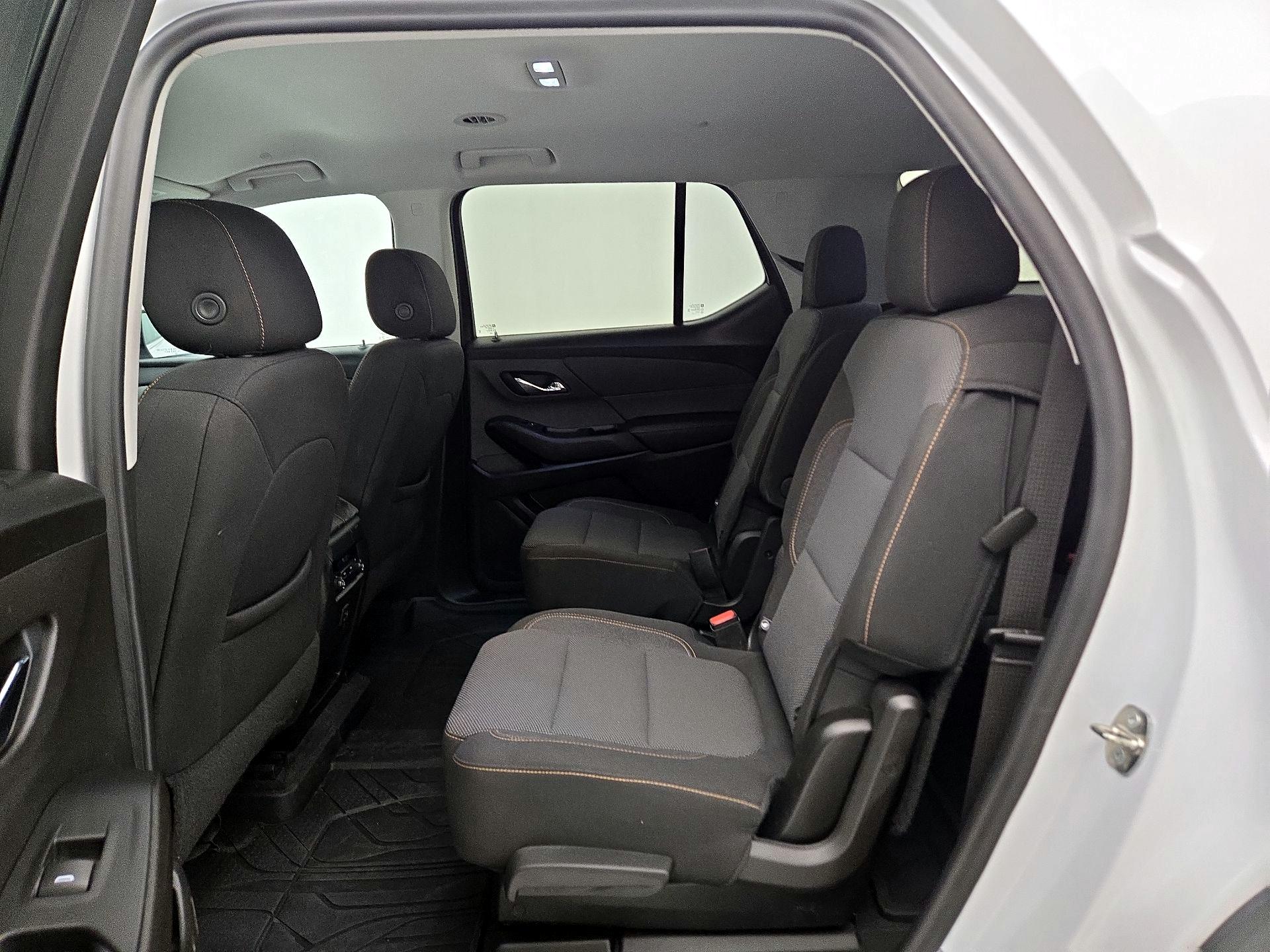 Thumbnail: 2021 Chevrolet Traverse - 19