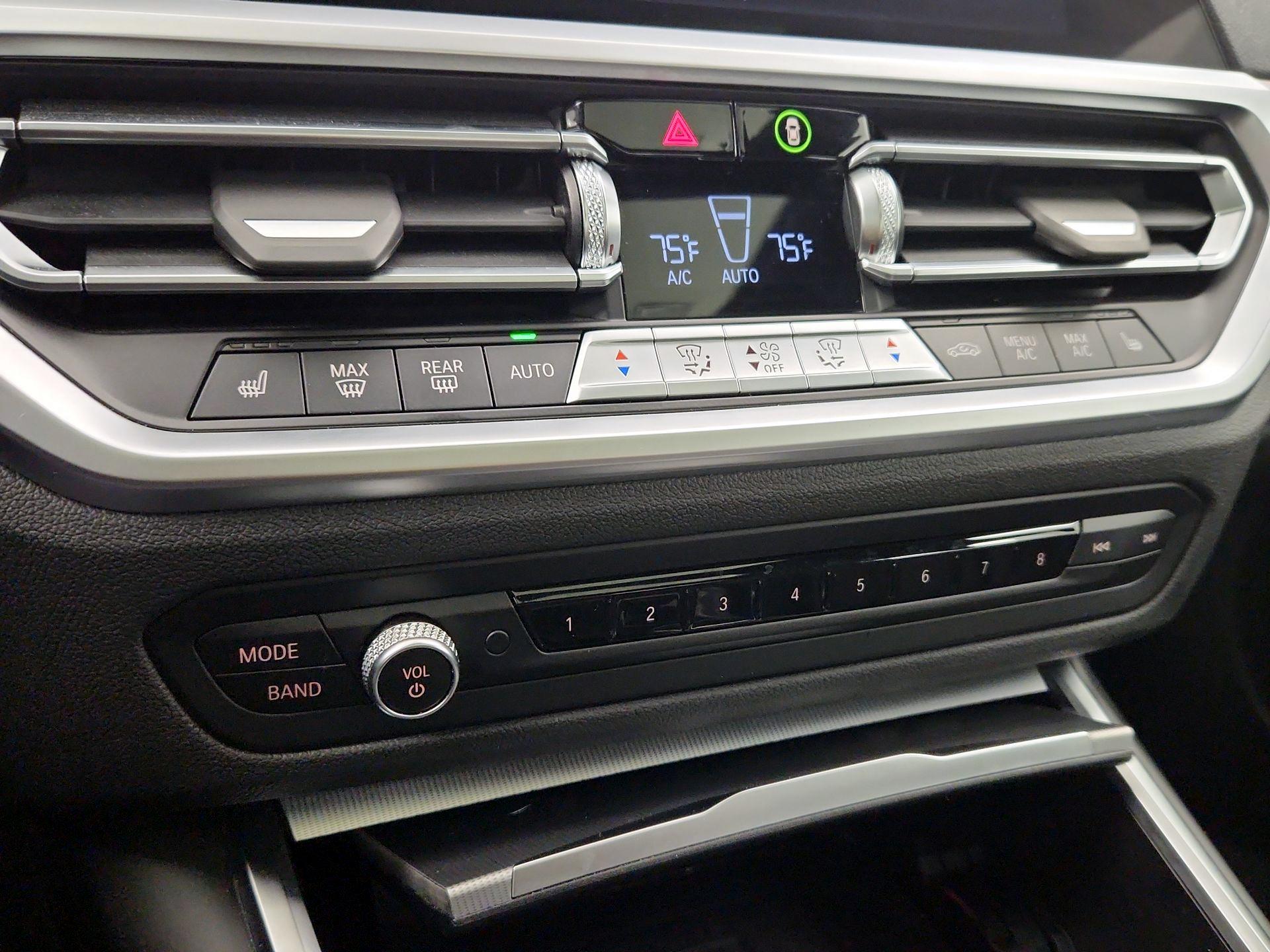 Thumbnail: 2022 BMW 3 Series - 17