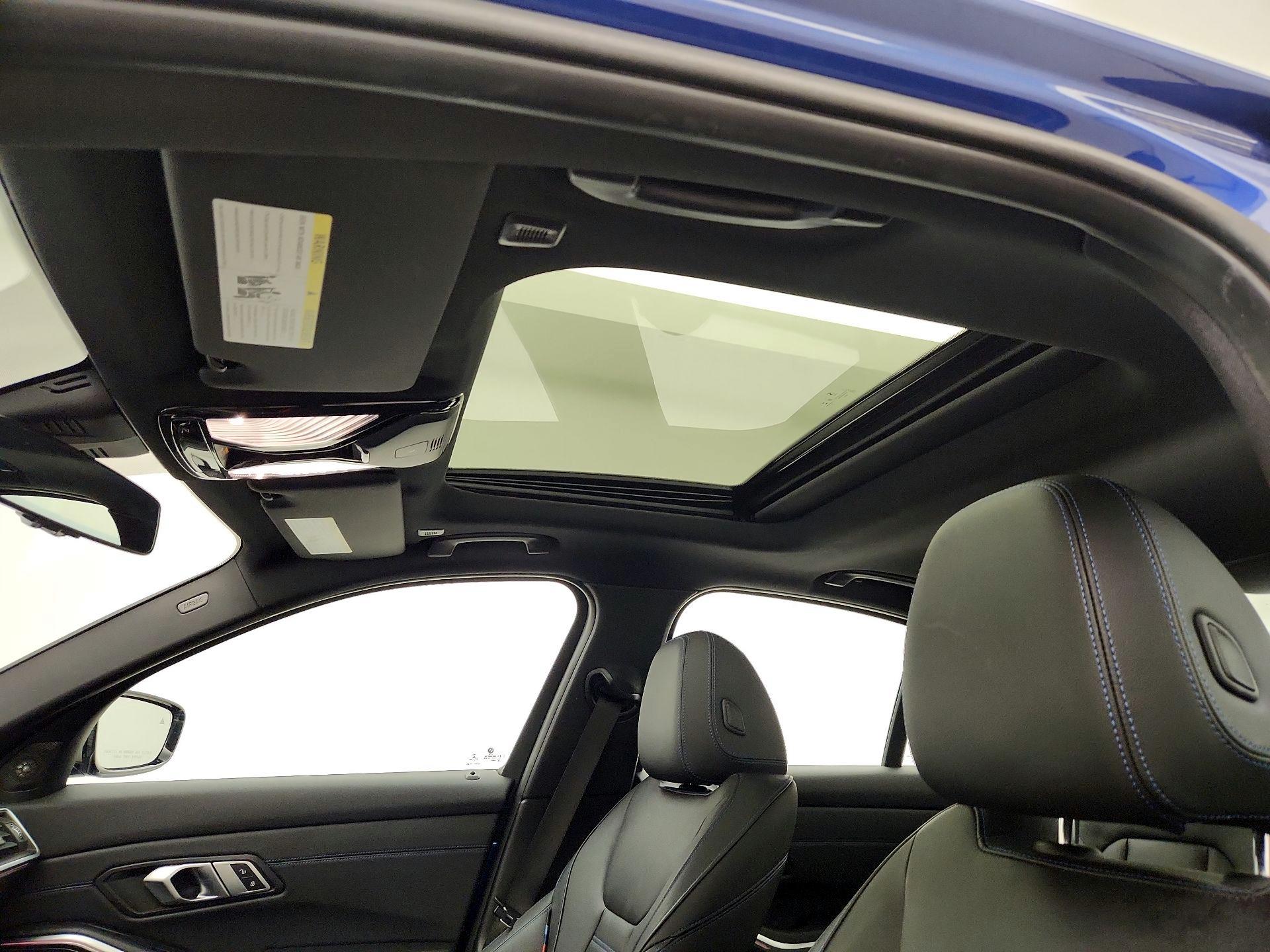 Thumbnail: 2022 BMW 3 Series - 20