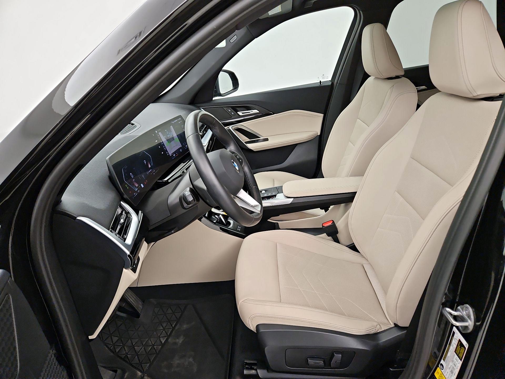 Thumbnail: 2023 BMW X1 - 11