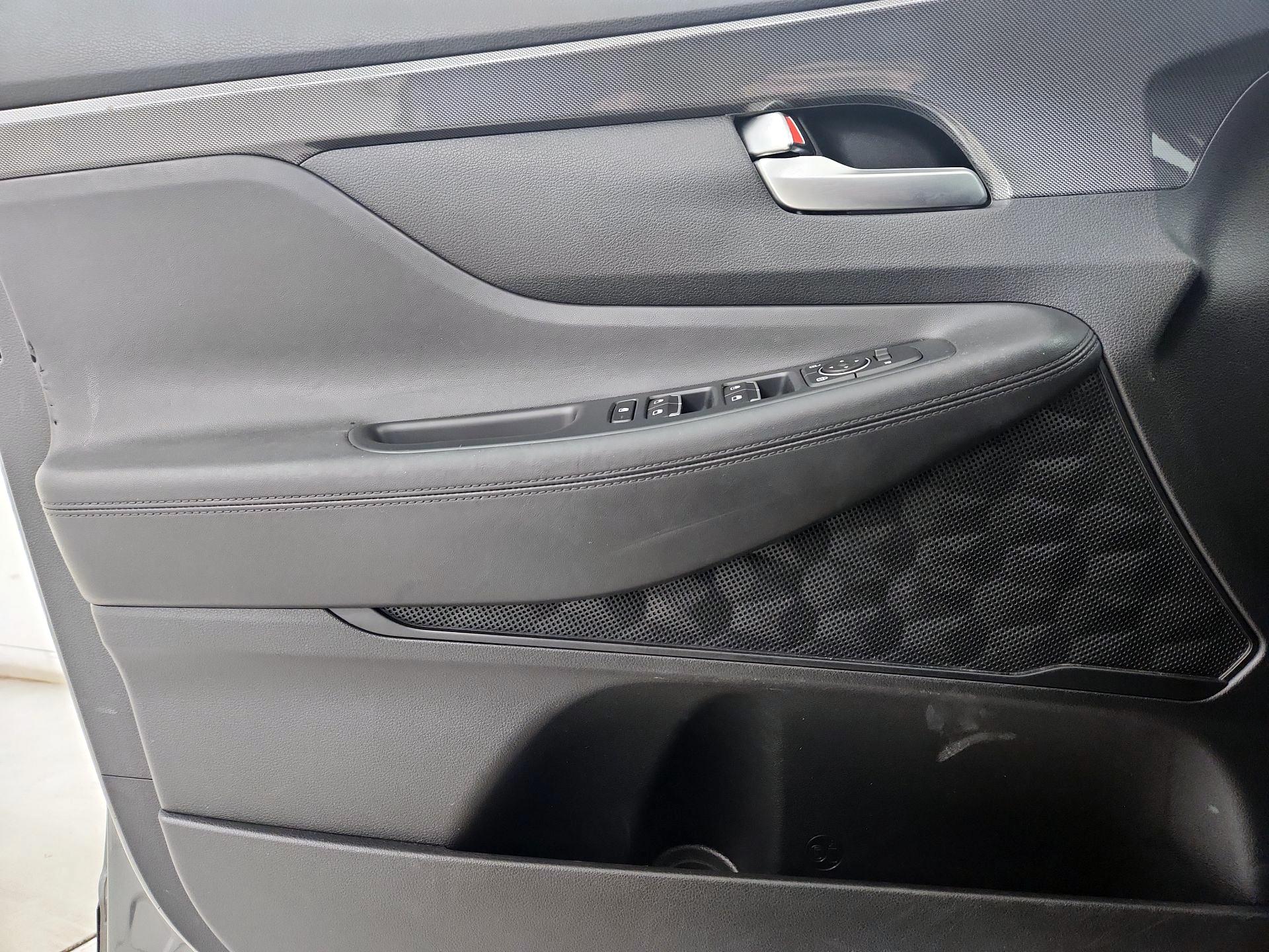 Thumbnail: 2021 Hyundai Santa Fe - 12