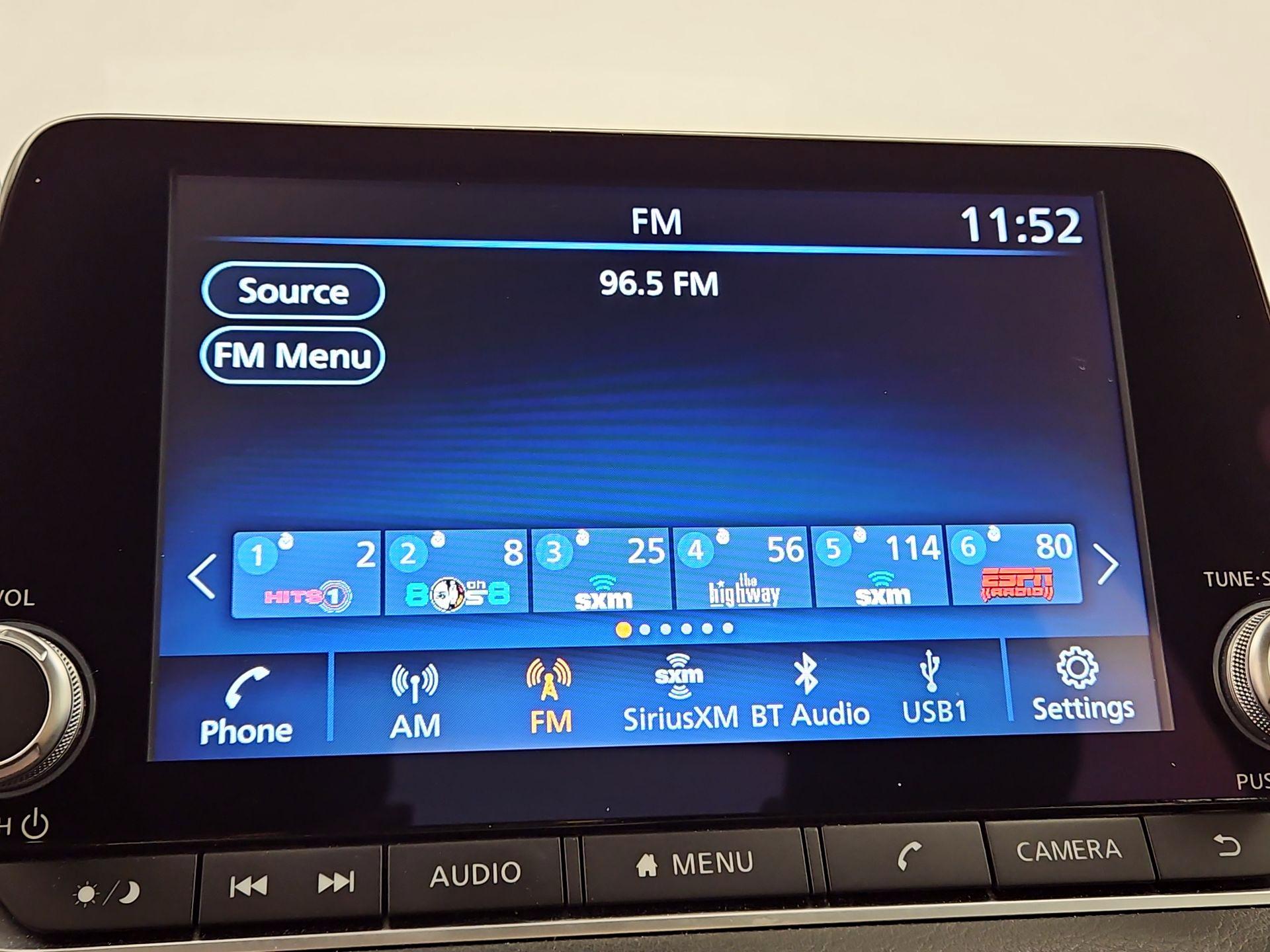 Thumbnail: 2023 Nissan Sentra - 15