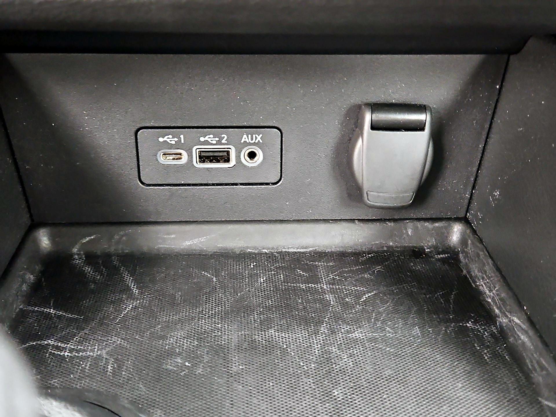 Thumbnail: 2023 Nissan Sentra - 18