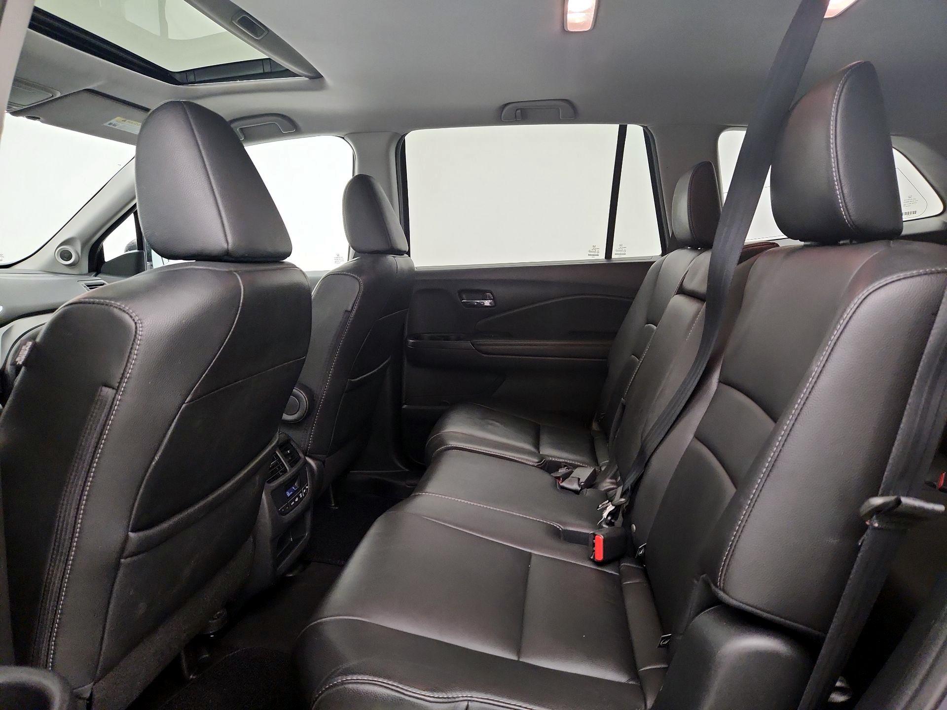 Thumbnail: 2016 Honda Pilot - 20