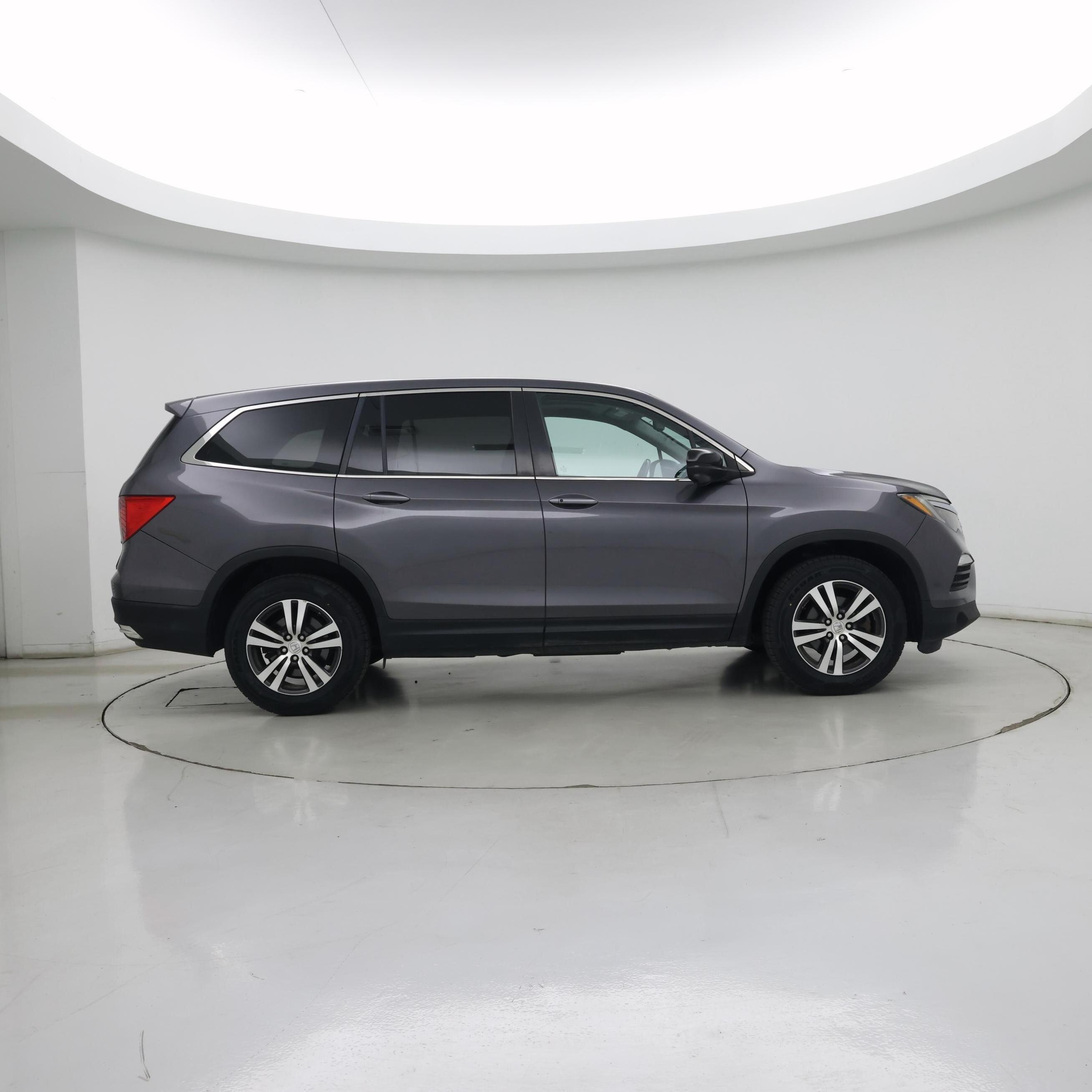 Thumbnail: 2016 Honda Pilot - 7