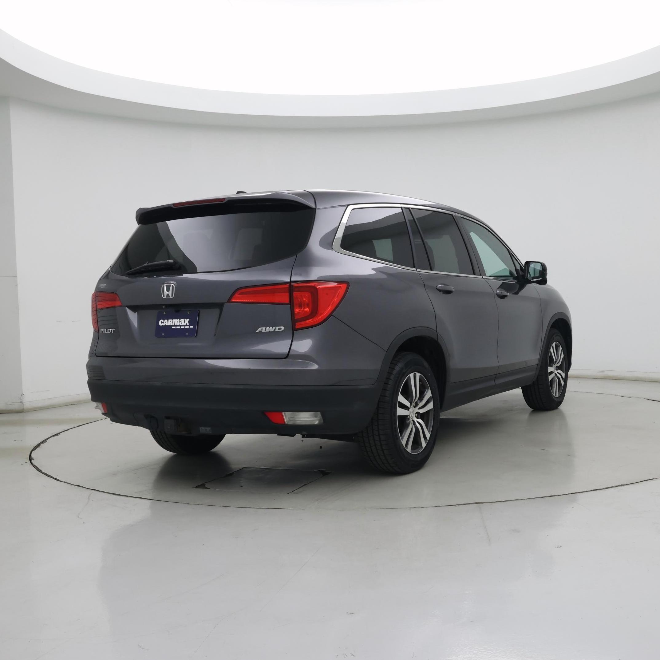 Thumbnail: 2016 Honda Pilot - 8