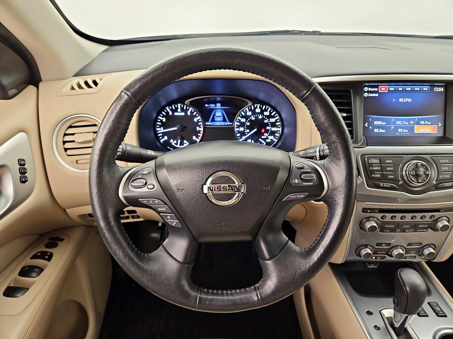 Thumbnail: 2019 Nissan Pathfinder - 10