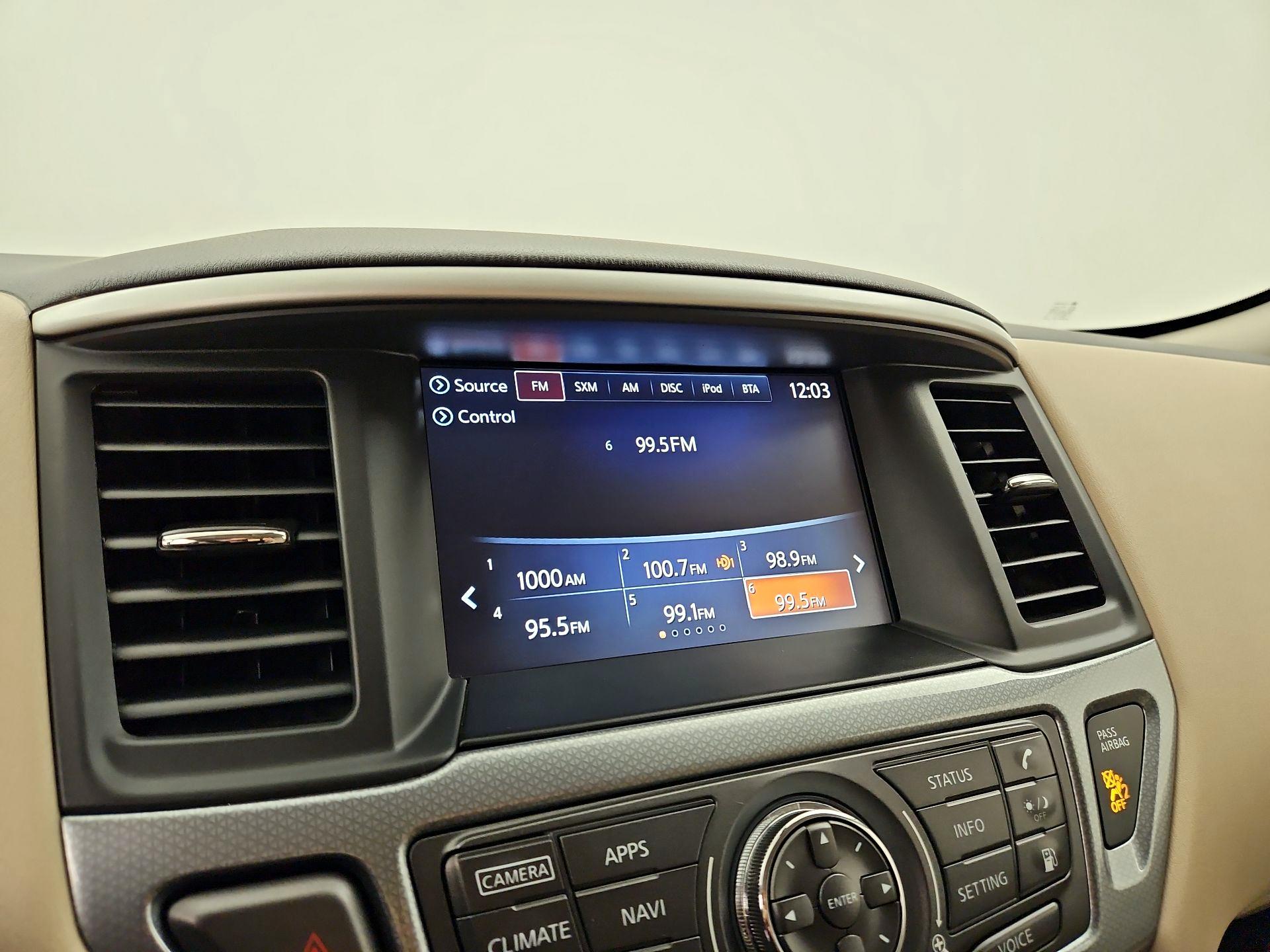 Thumbnail: 2019 Nissan Pathfinder - 16