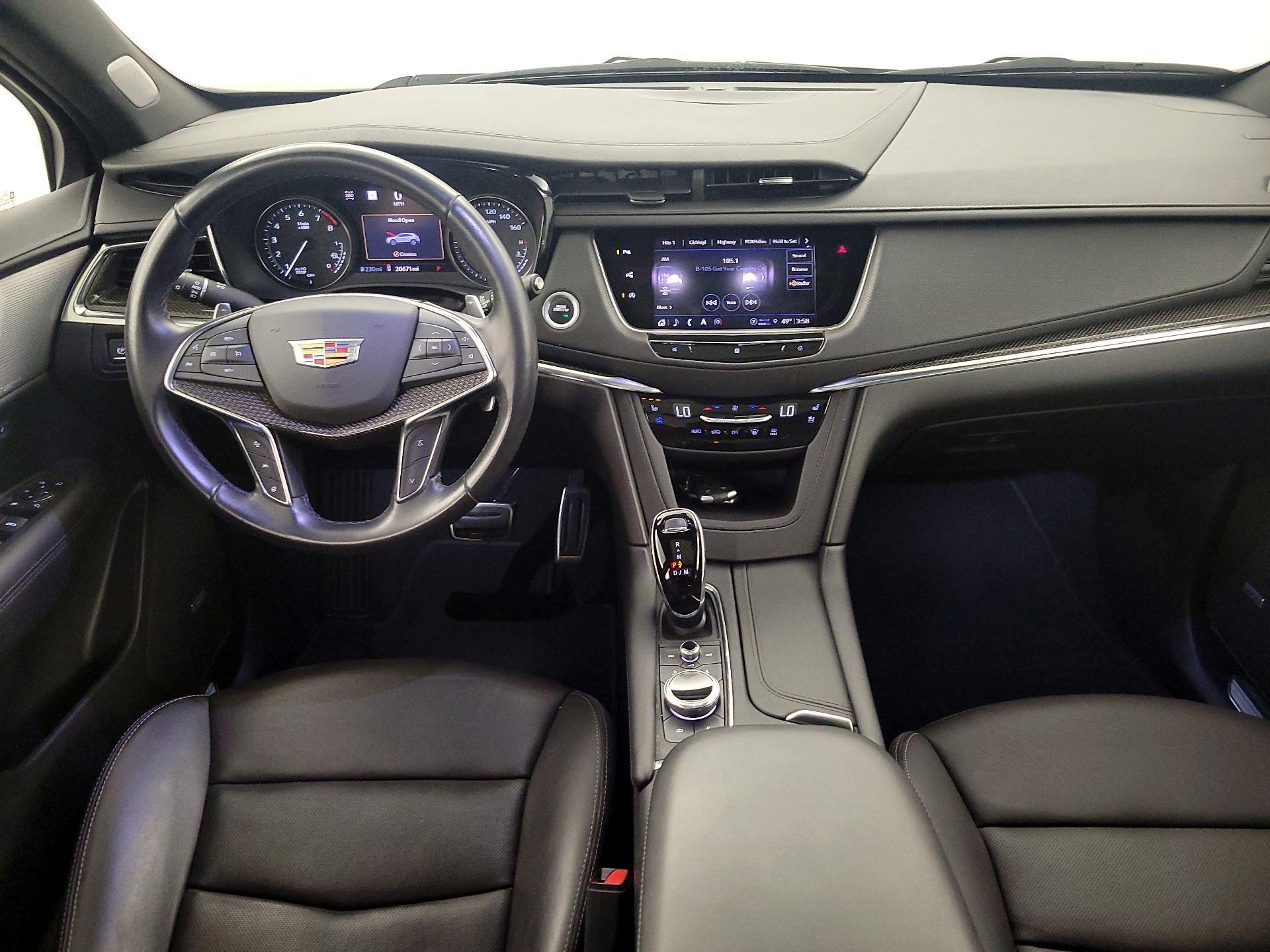 Thumbnail: 2021 Cadillac XT5 - 9