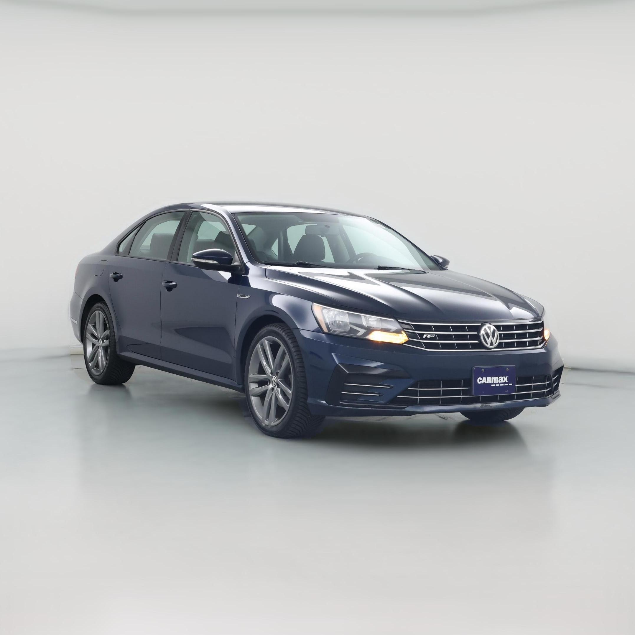 Thumbnail: 2018 Volkswagen Passat - 1
