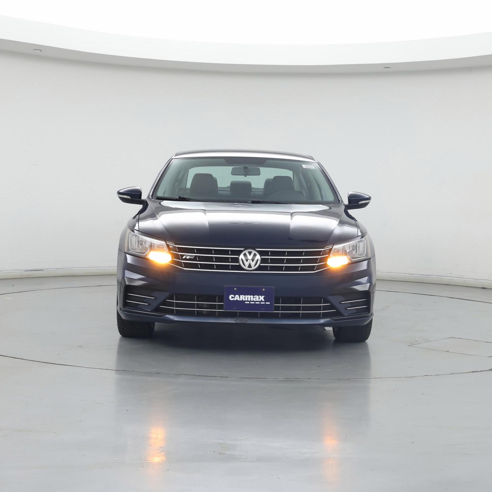 Thumbnail: 2018 Volkswagen Passat - 5