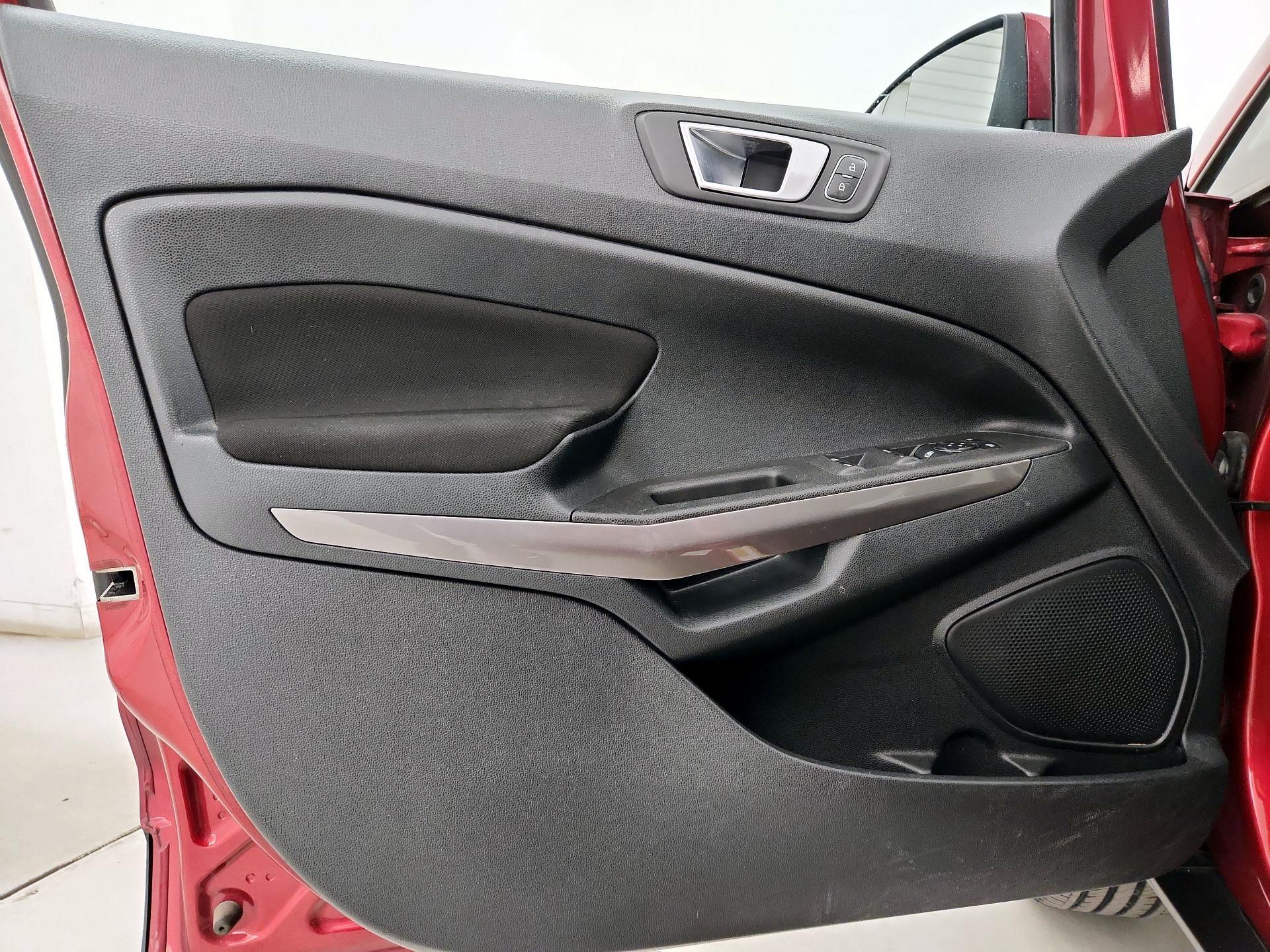 Thumbnail: 2019 Ford EcoSport - 12