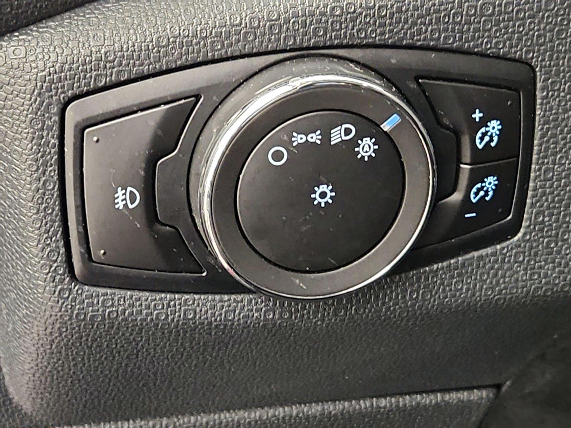 Thumbnail: 2019 Ford EcoSport - 13