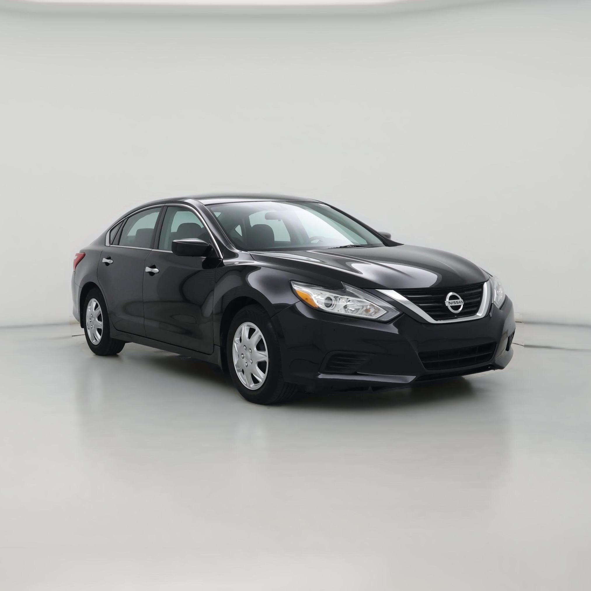 Thumbnail: 2017 Nissan Altima - 1