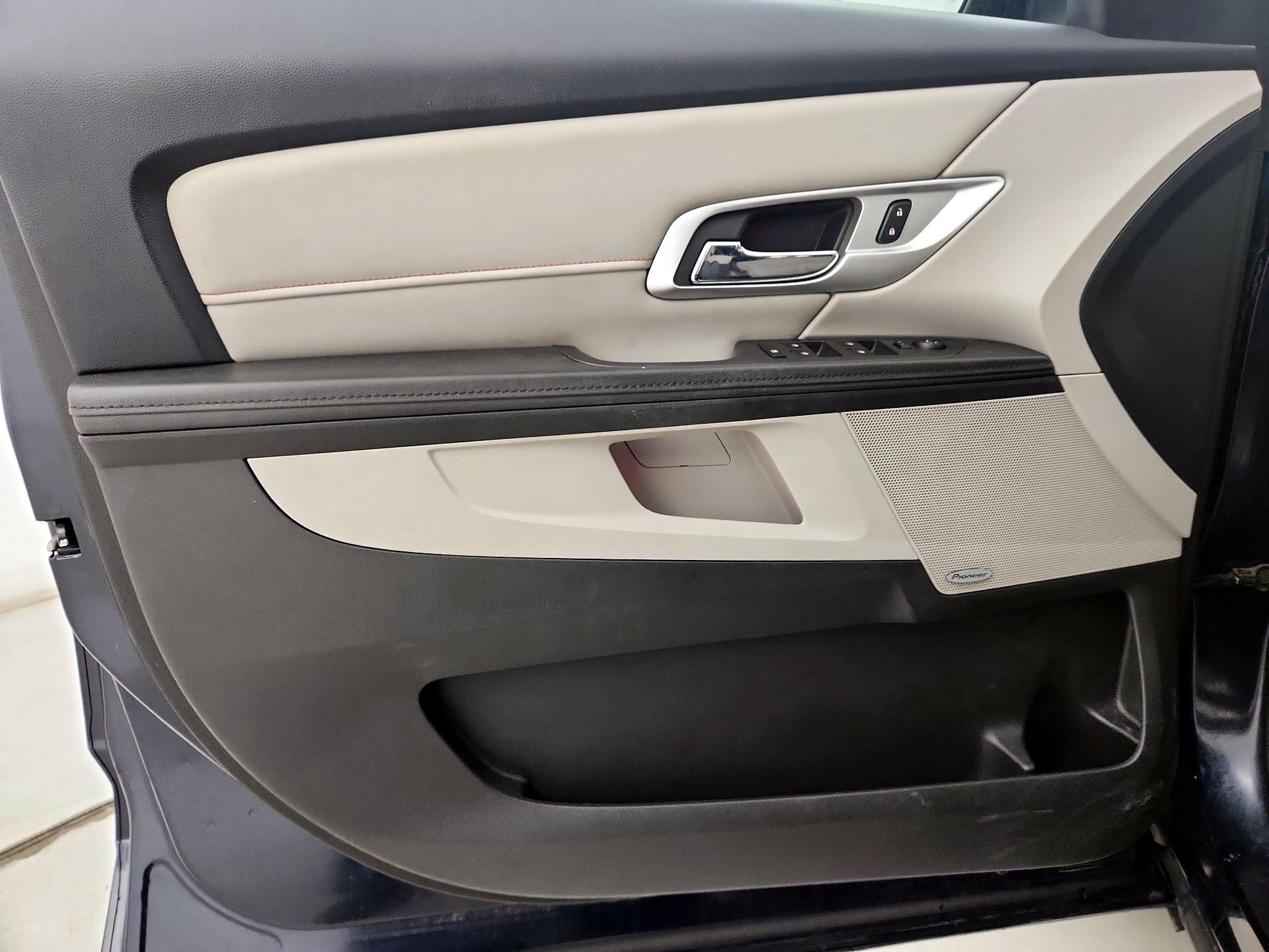 Thumbnail: 2016 GMC Terrain - 12