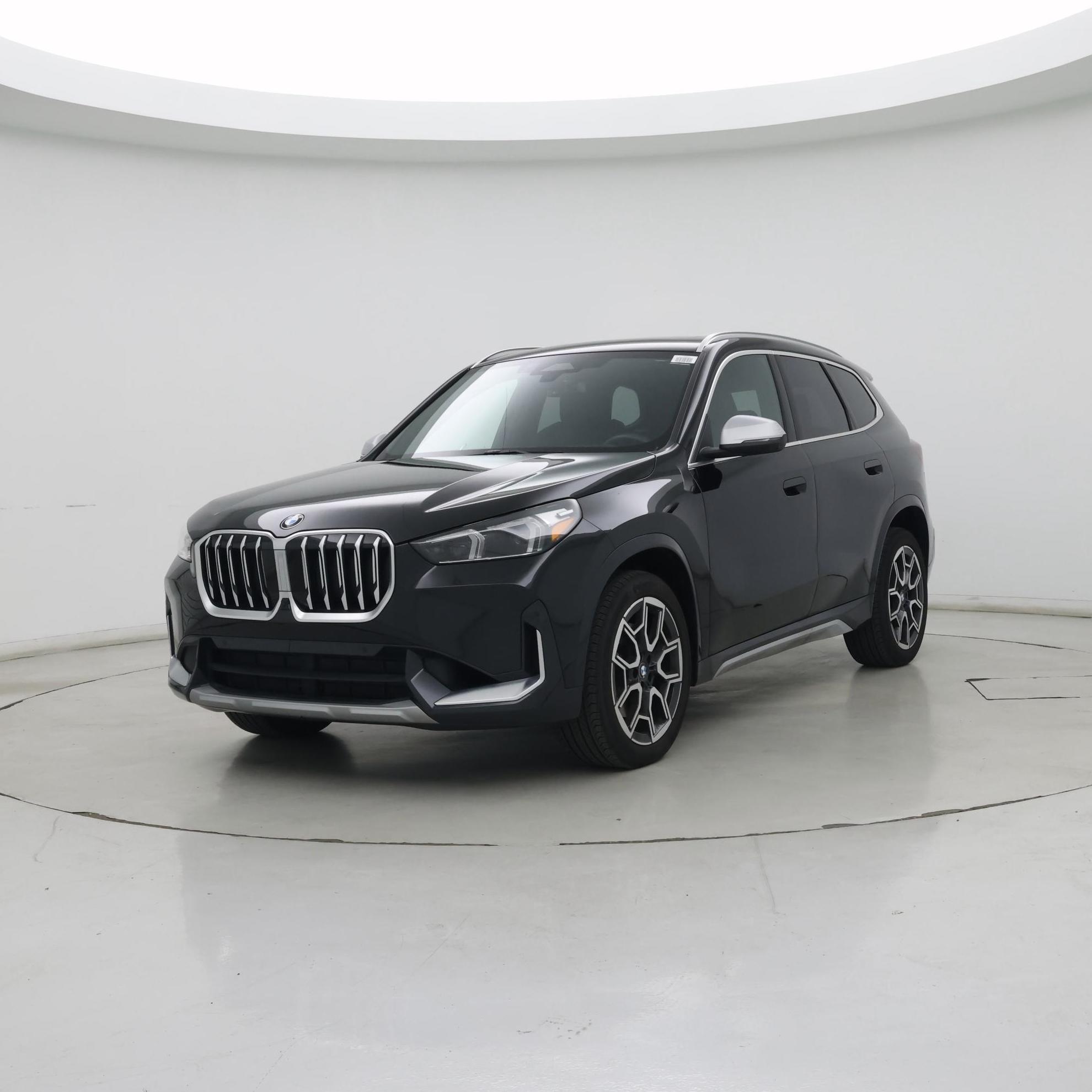 Thumbnail: 2023 BMW X1 - 4