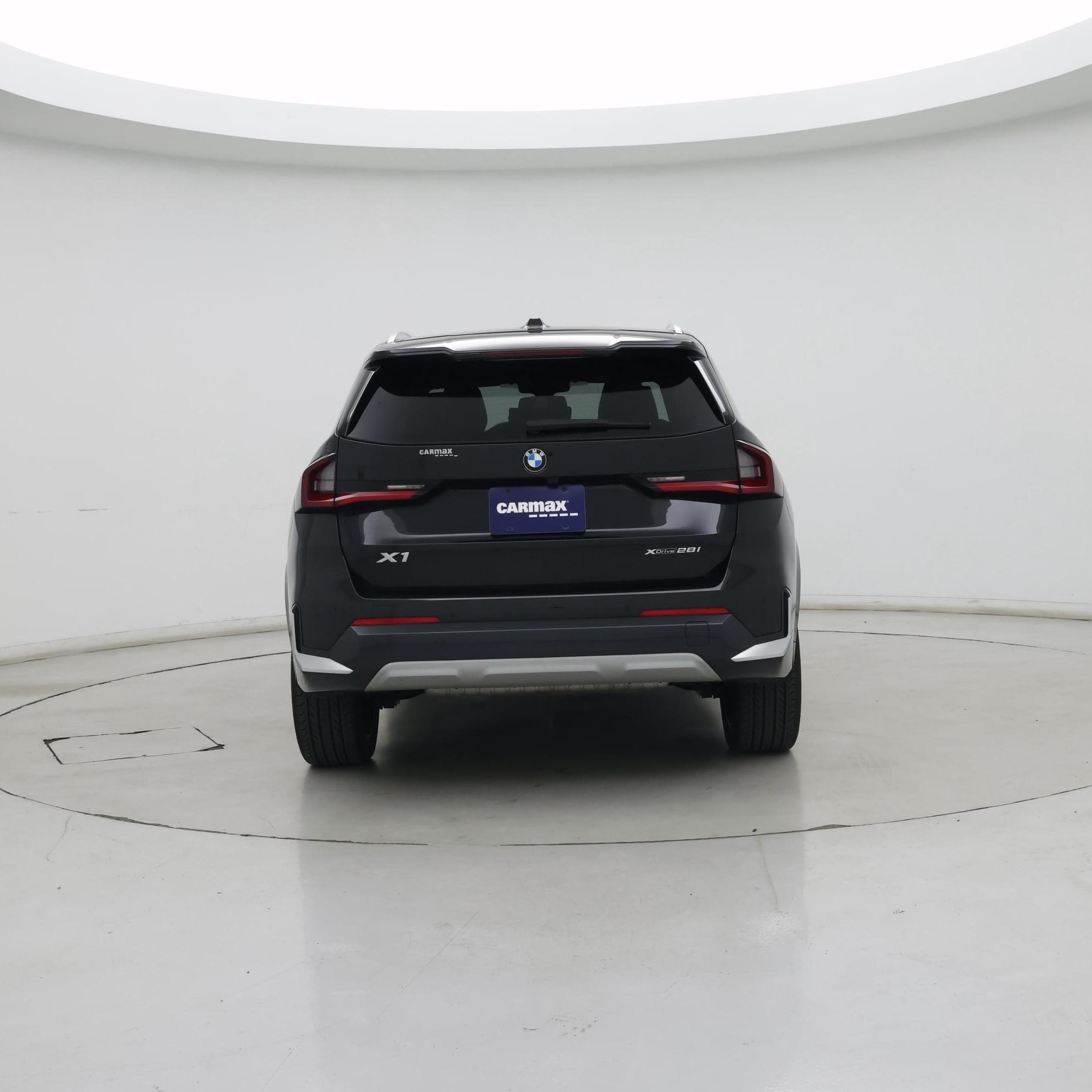 Thumbnail: 2023 BMW X1 - 6