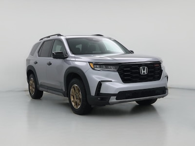 Silver 2024 Honda Pilot Trailsport