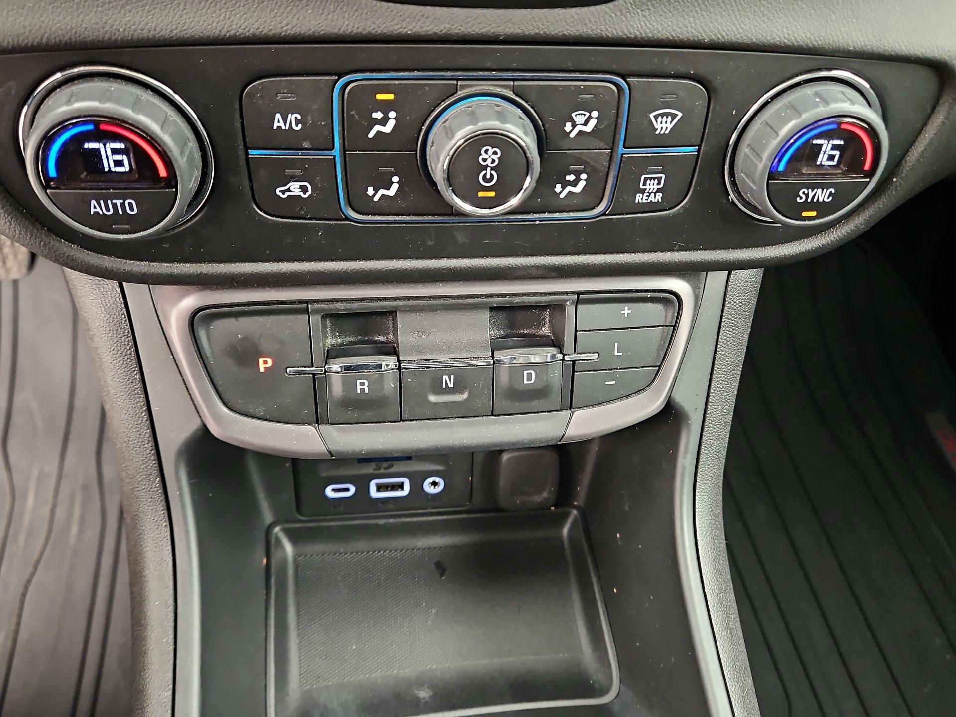 Thumbnail: 2024 GMC Terrain - 16