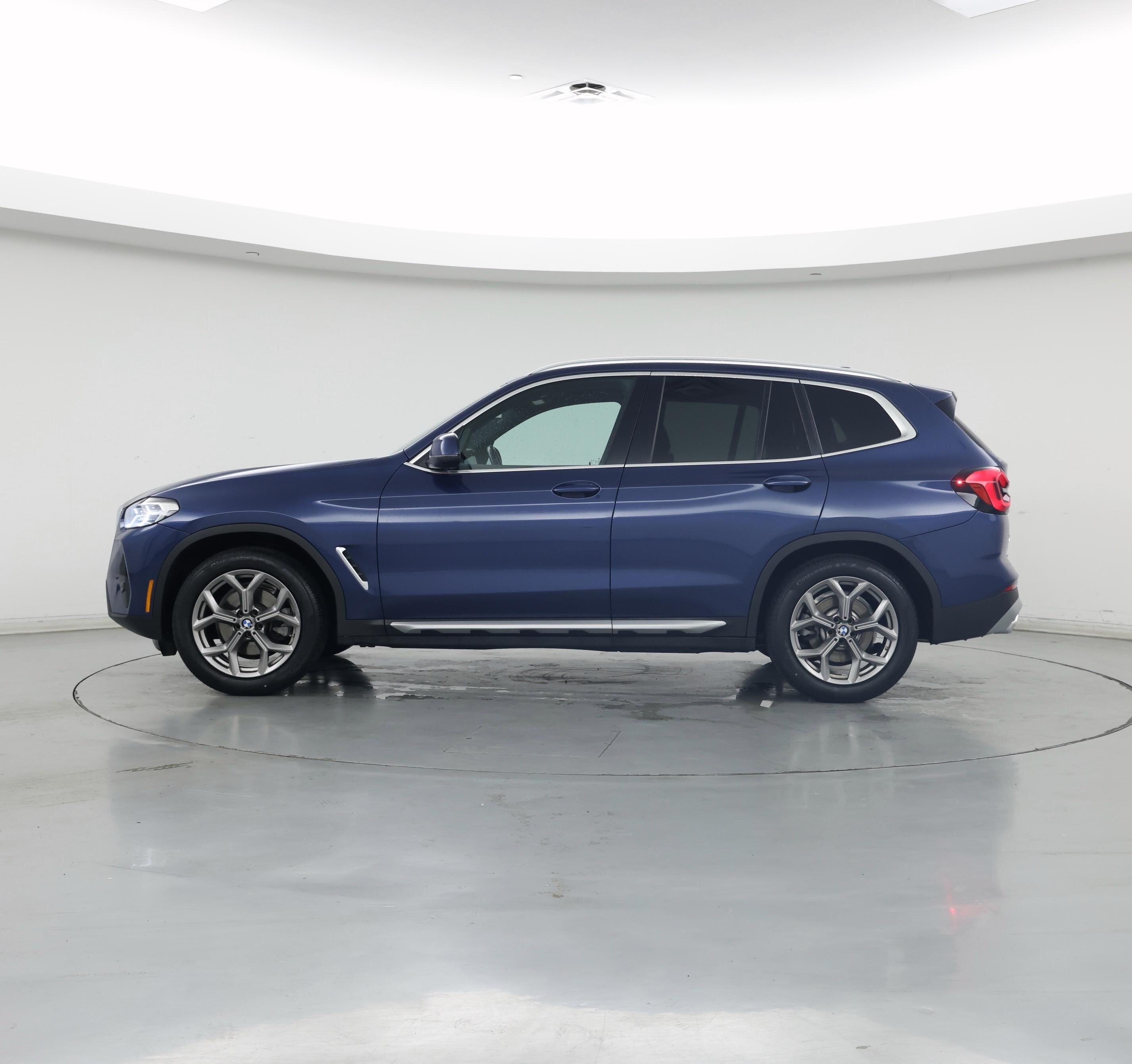 Thumbnail: 2022 BMW X3 - 3