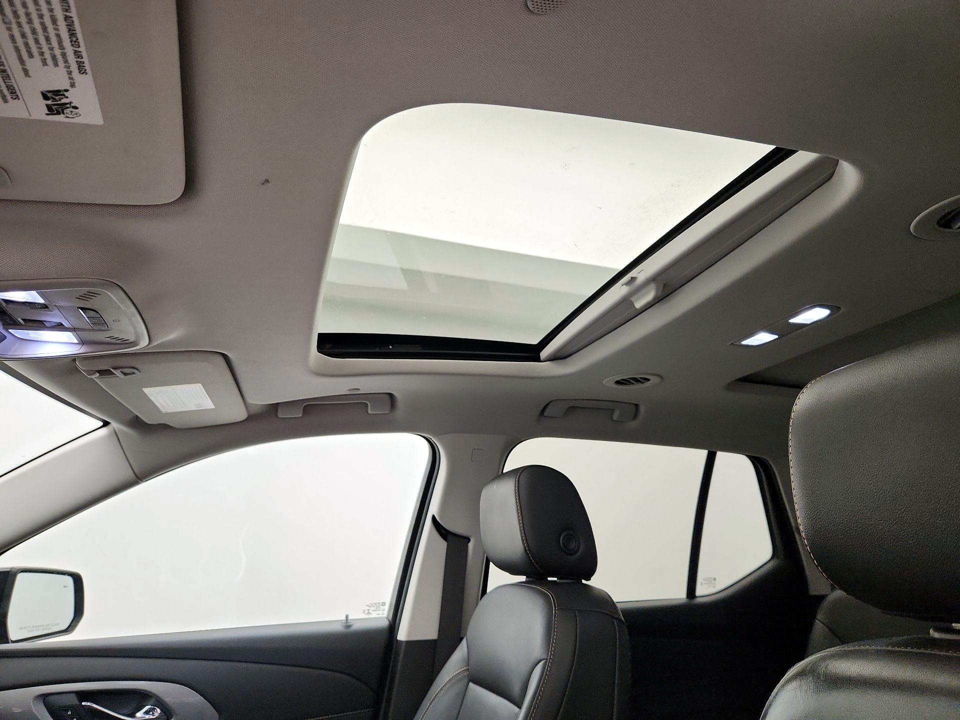 Thumbnail: 2021 Chevrolet Traverse - 20