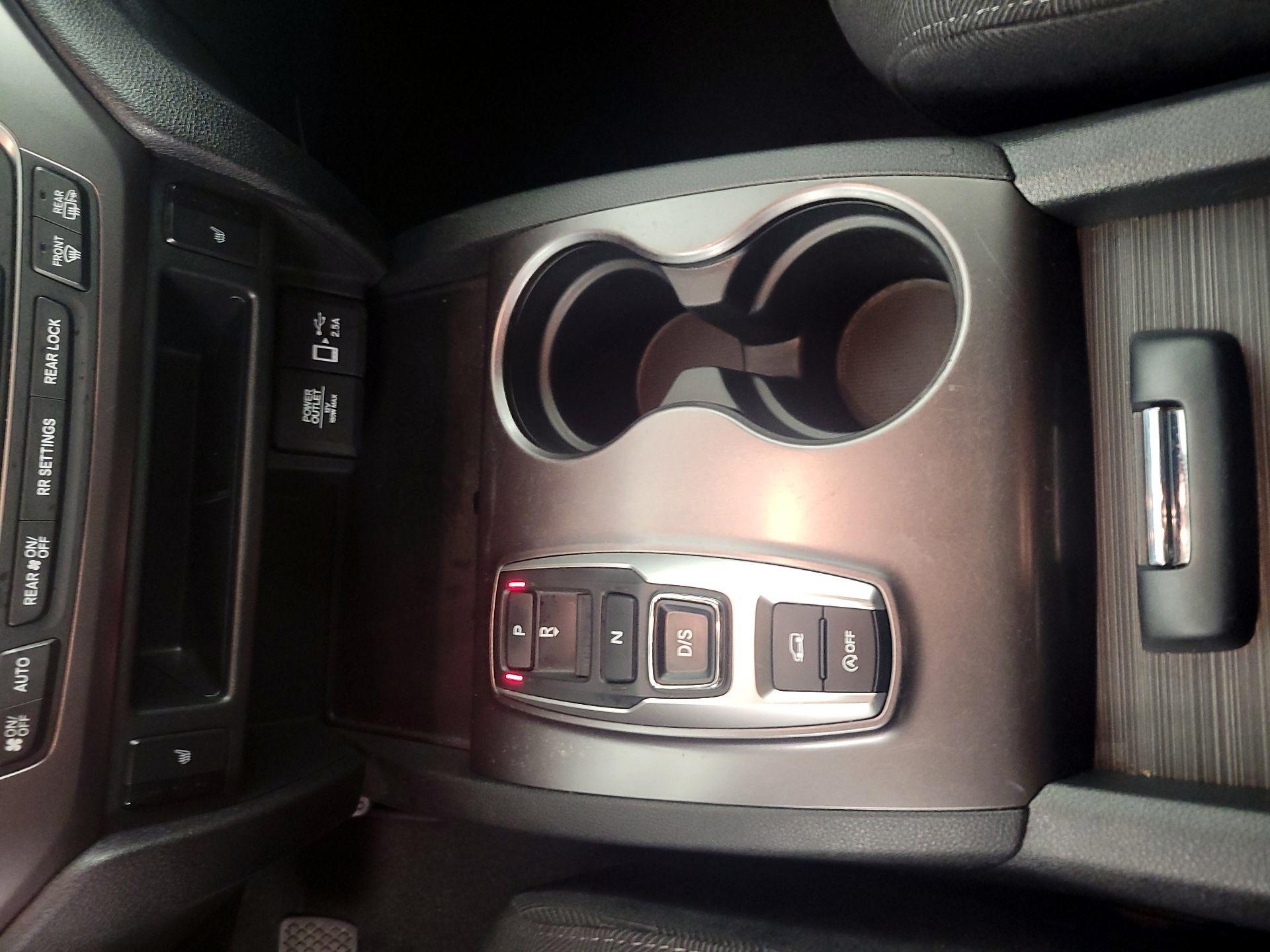 Thumbnail: 2022 Honda Pilot - 17