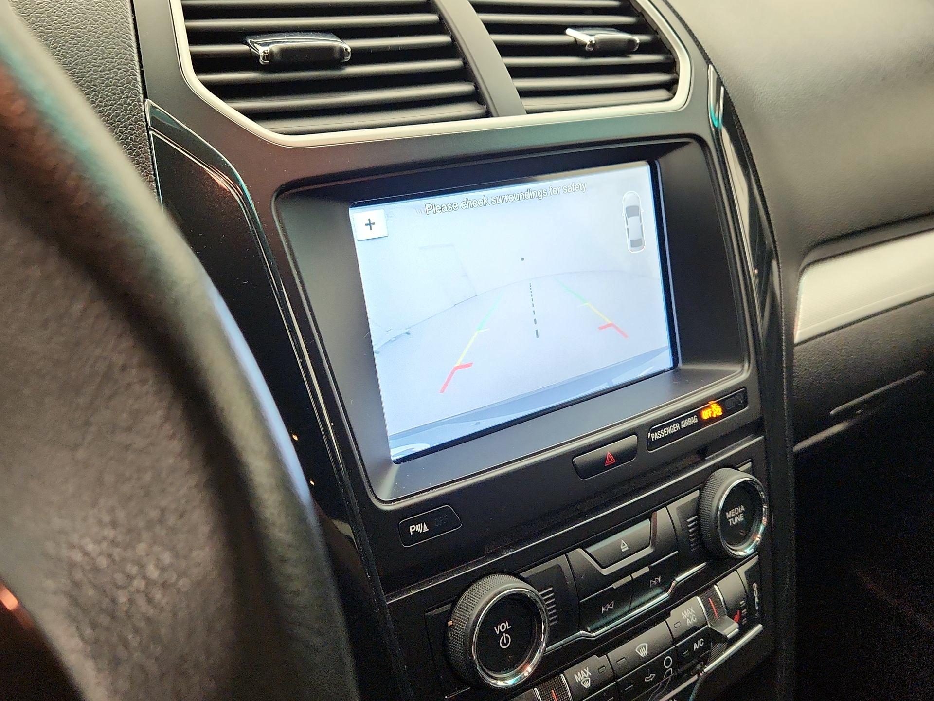 Thumbnail: 2017 Ford Explorer - 14