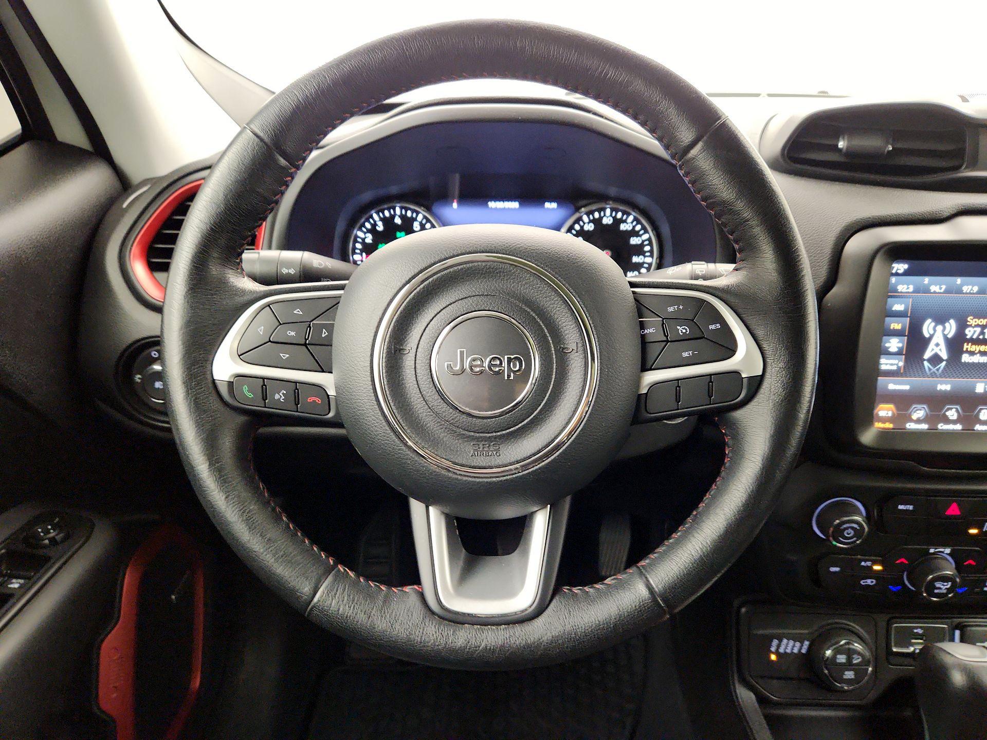 Thumbnail: 2021 Jeep Renegade - 10