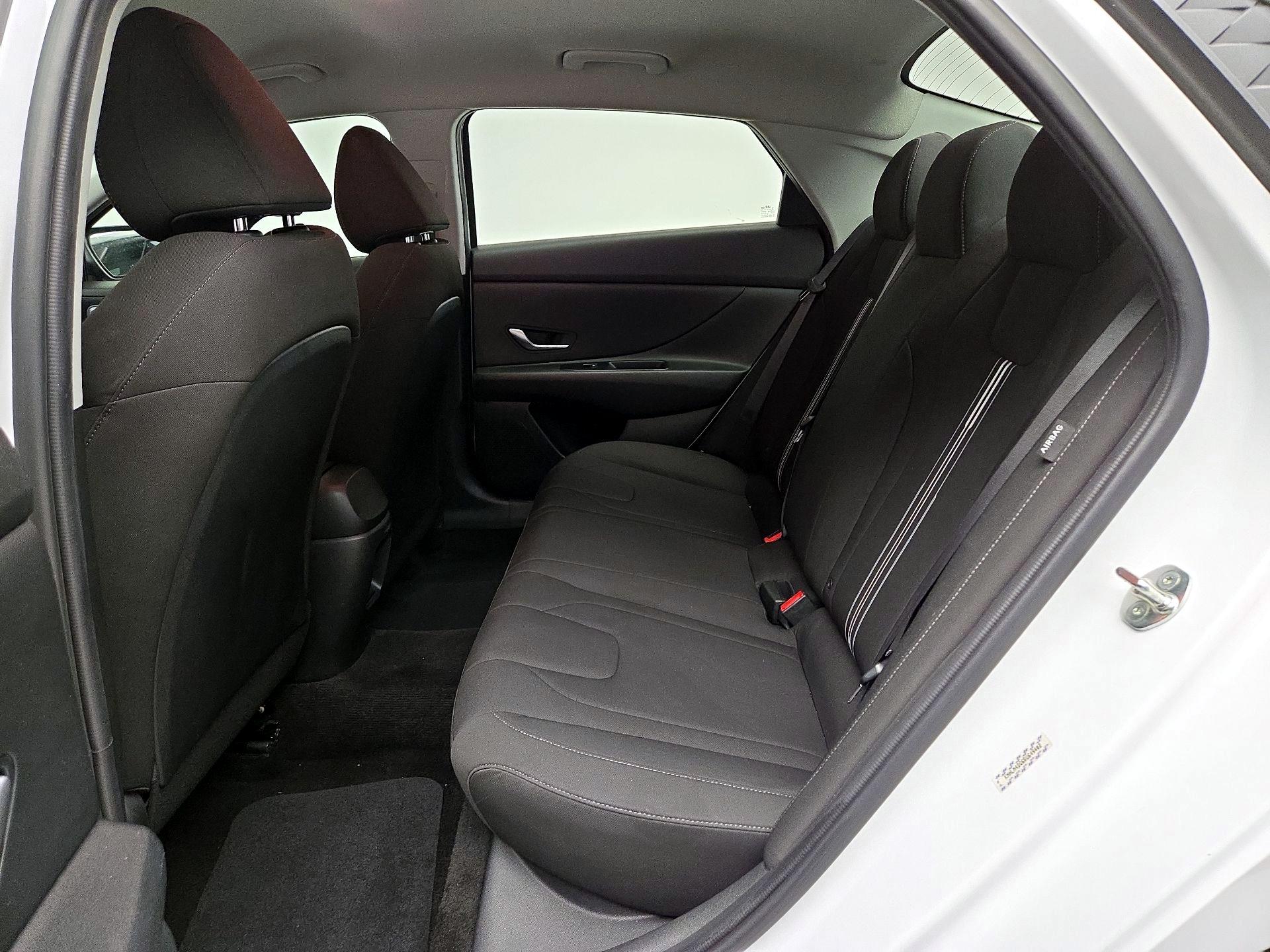 Thumbnail: 2024 Hyundai Elantra - 20