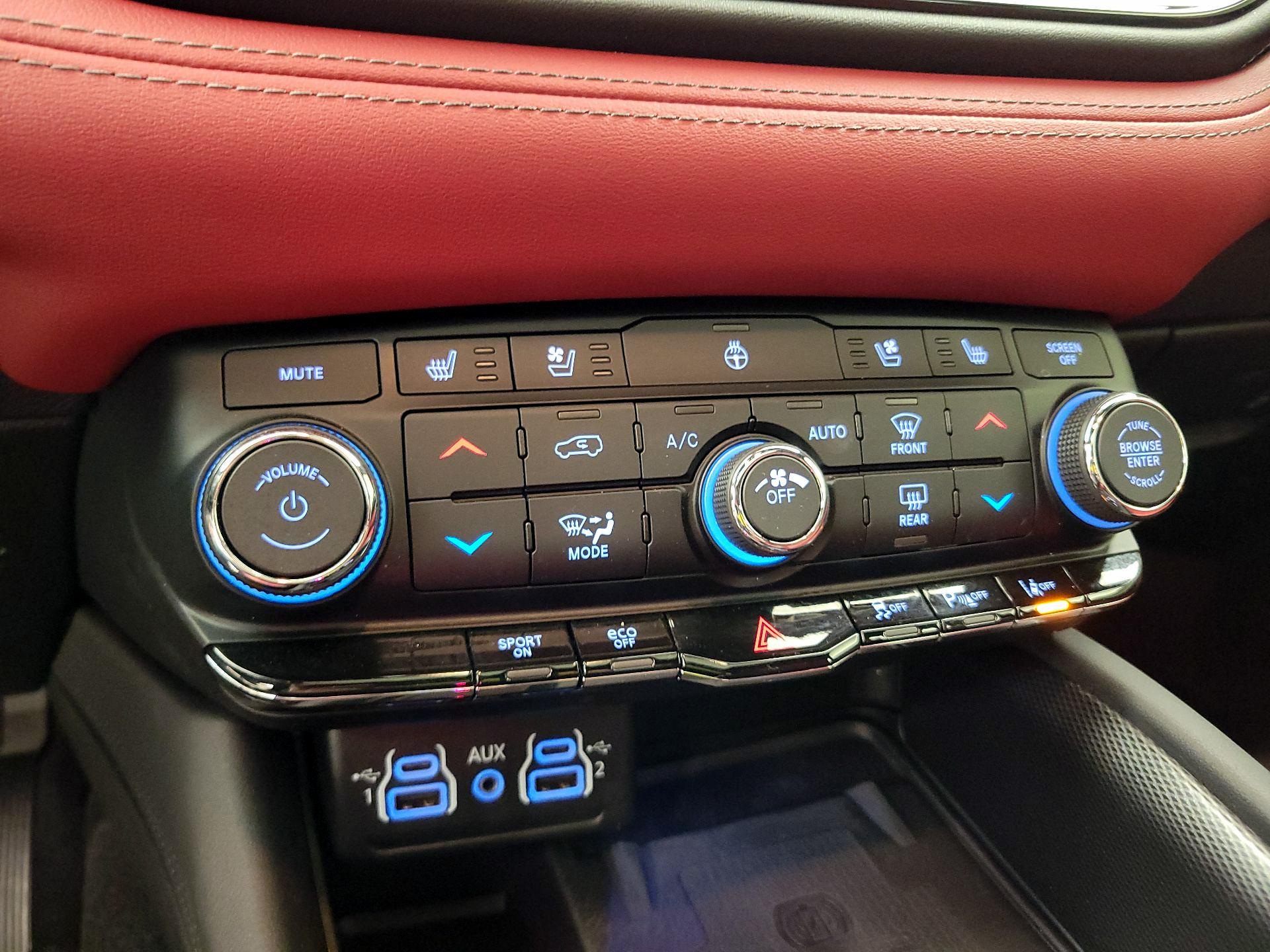 Thumbnail: 2022 Dodge Durango - 17